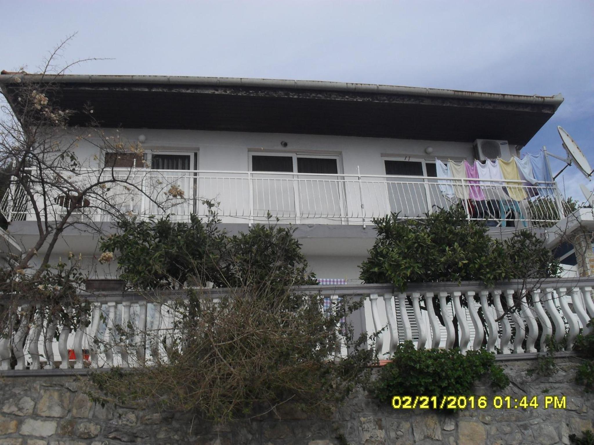 Photo 33