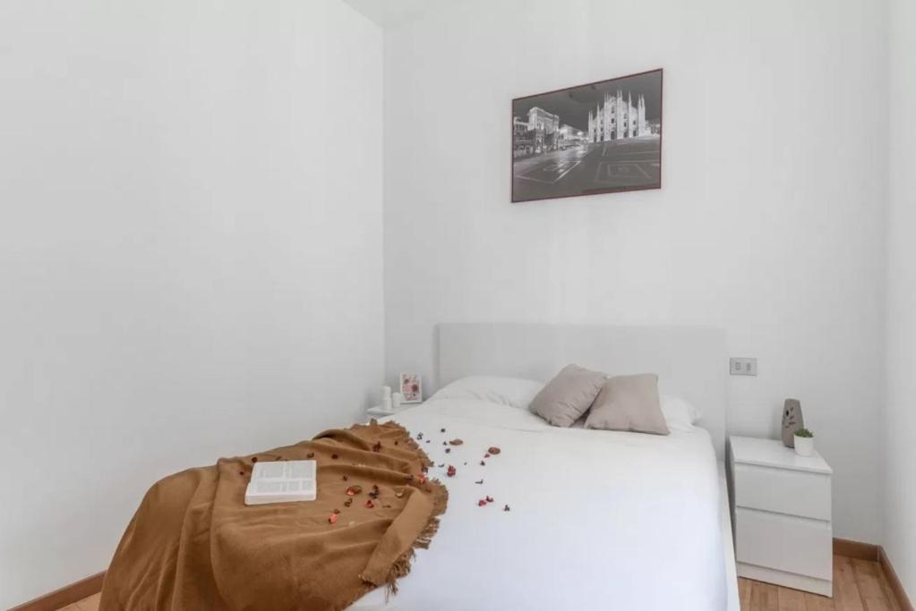 Two-room apartment San Babila Milan