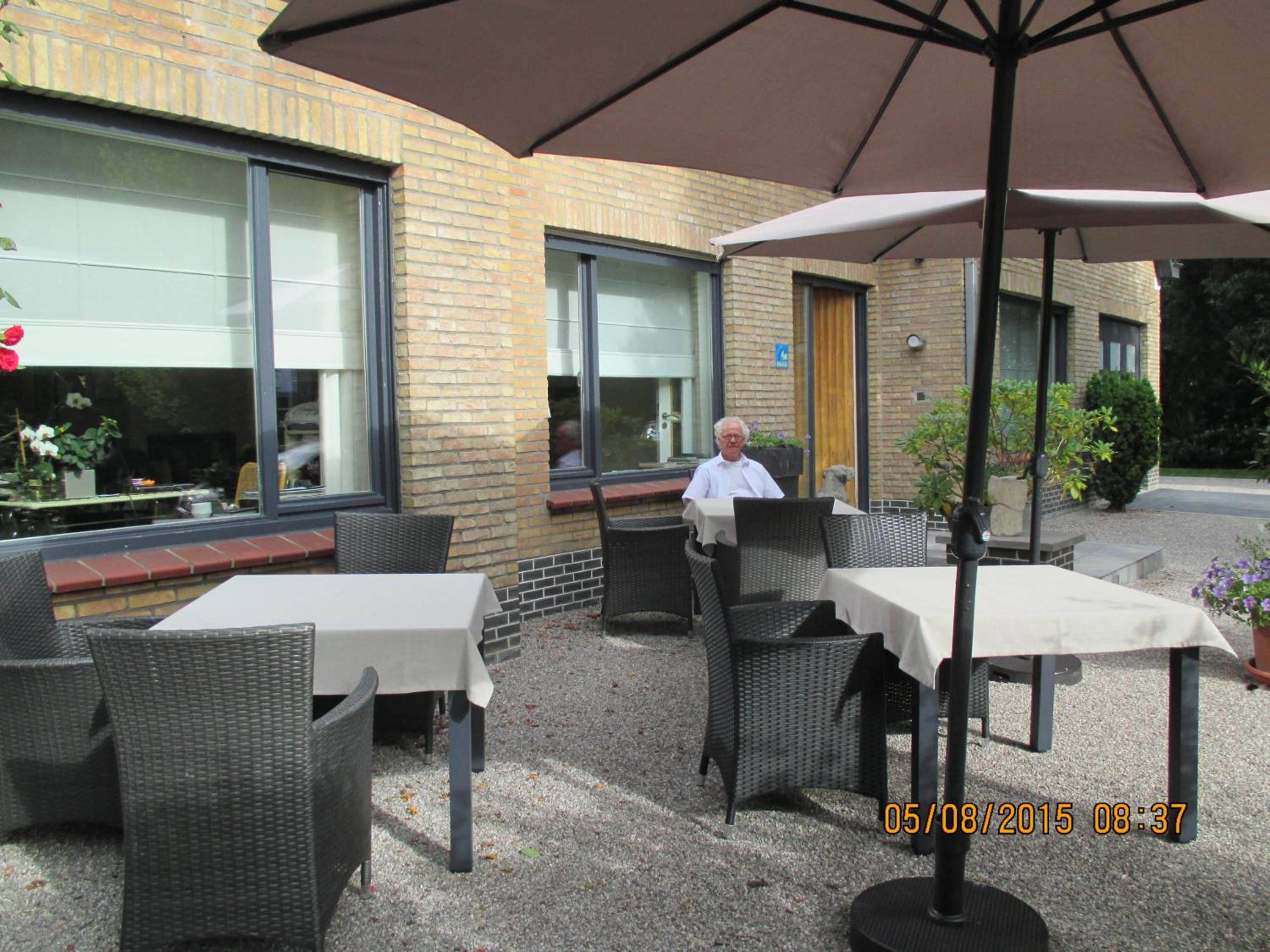 B&B Roseland