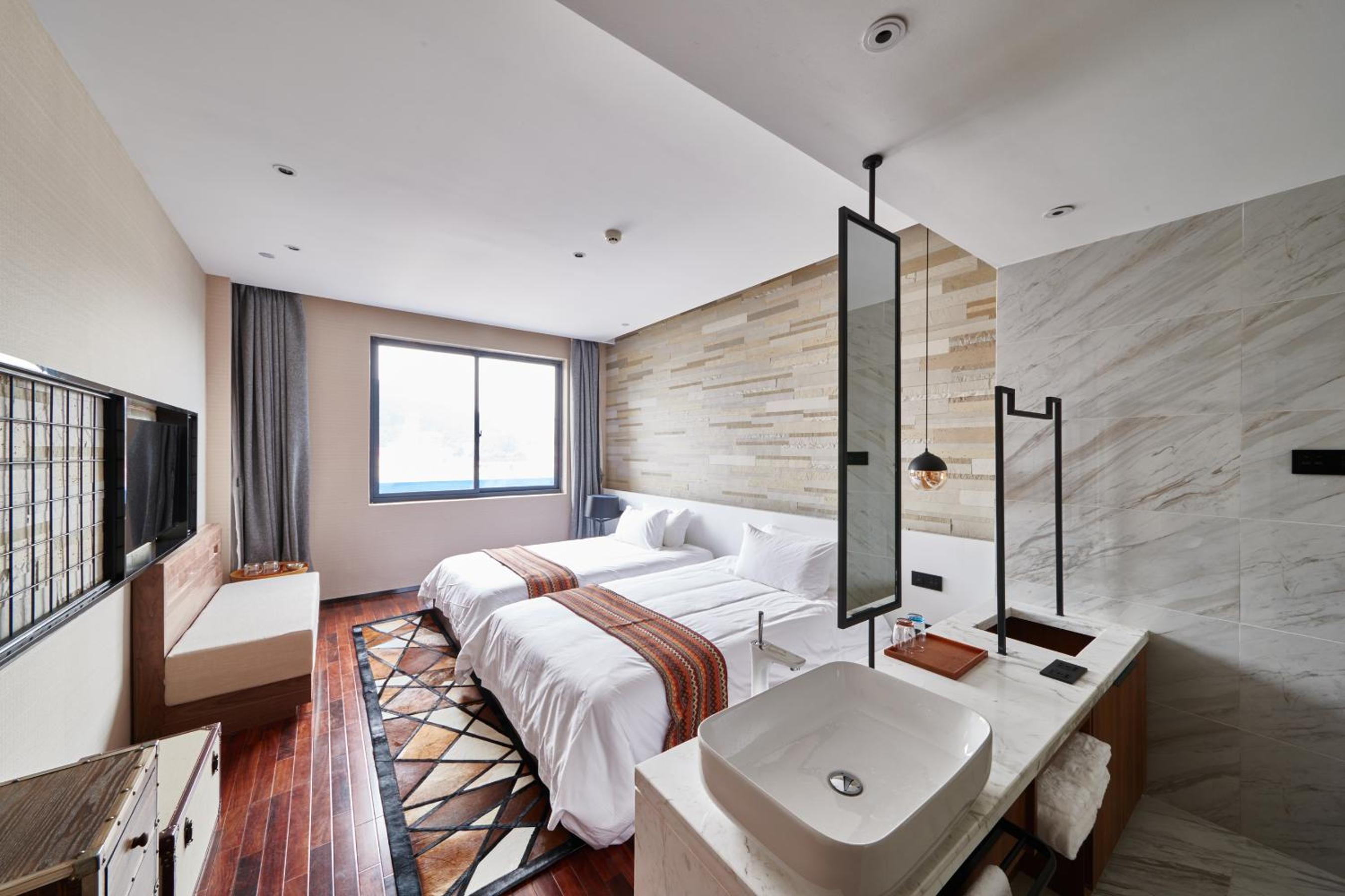 hotel room
