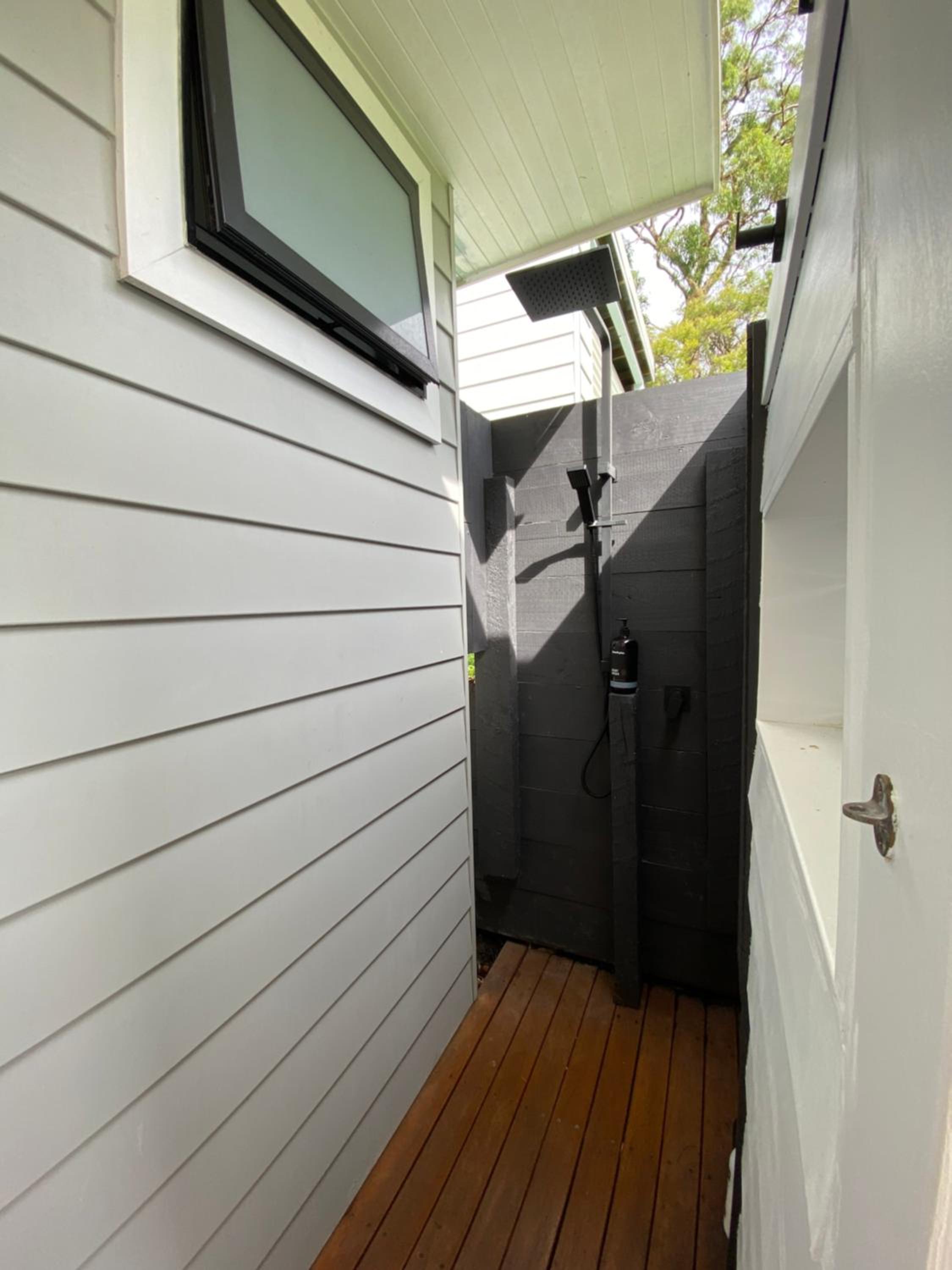 Golf Course & Beach Stay Self-Contained Guest House