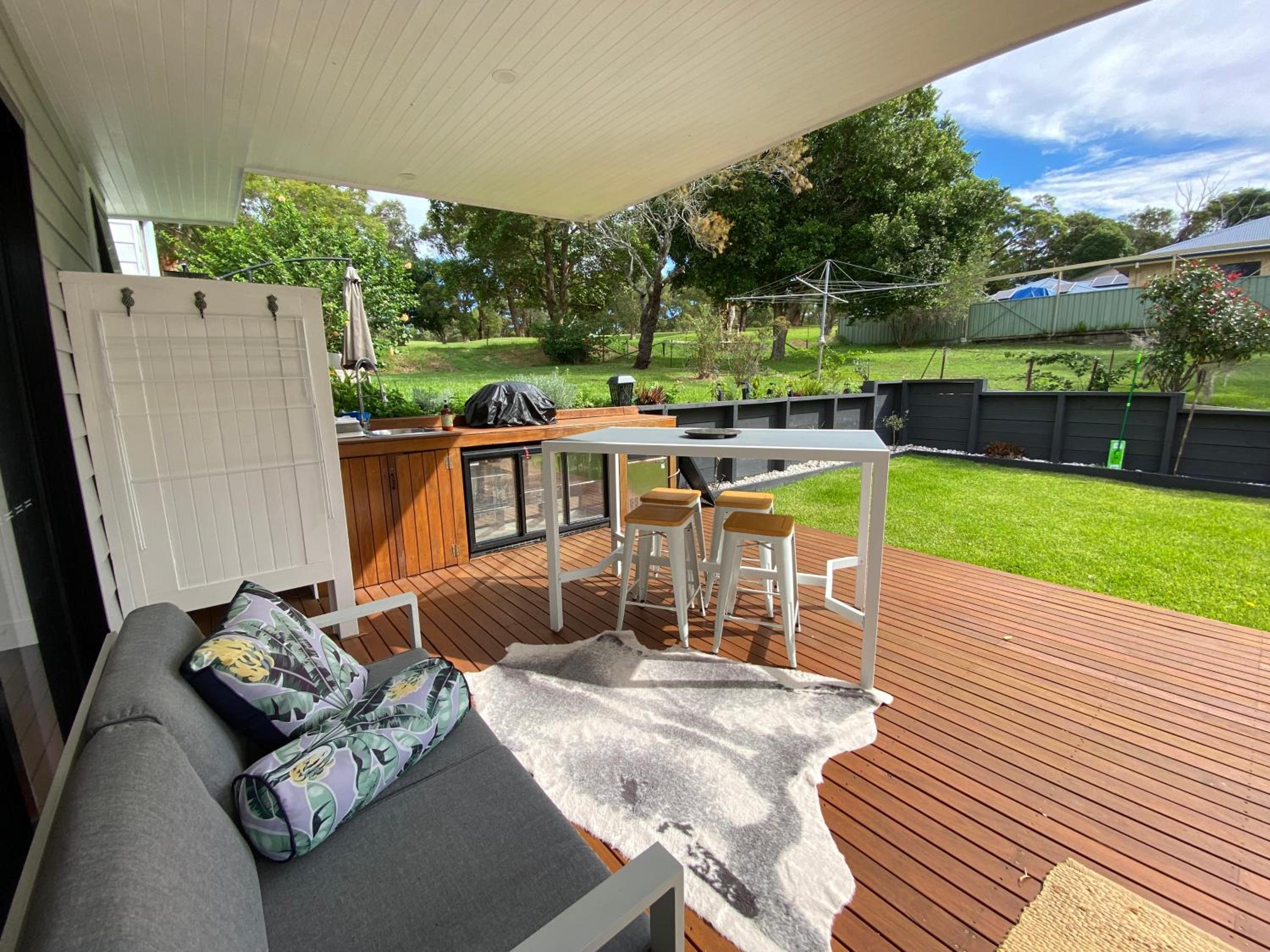 Golf Course & Beach Stay Self-Contained Guest House