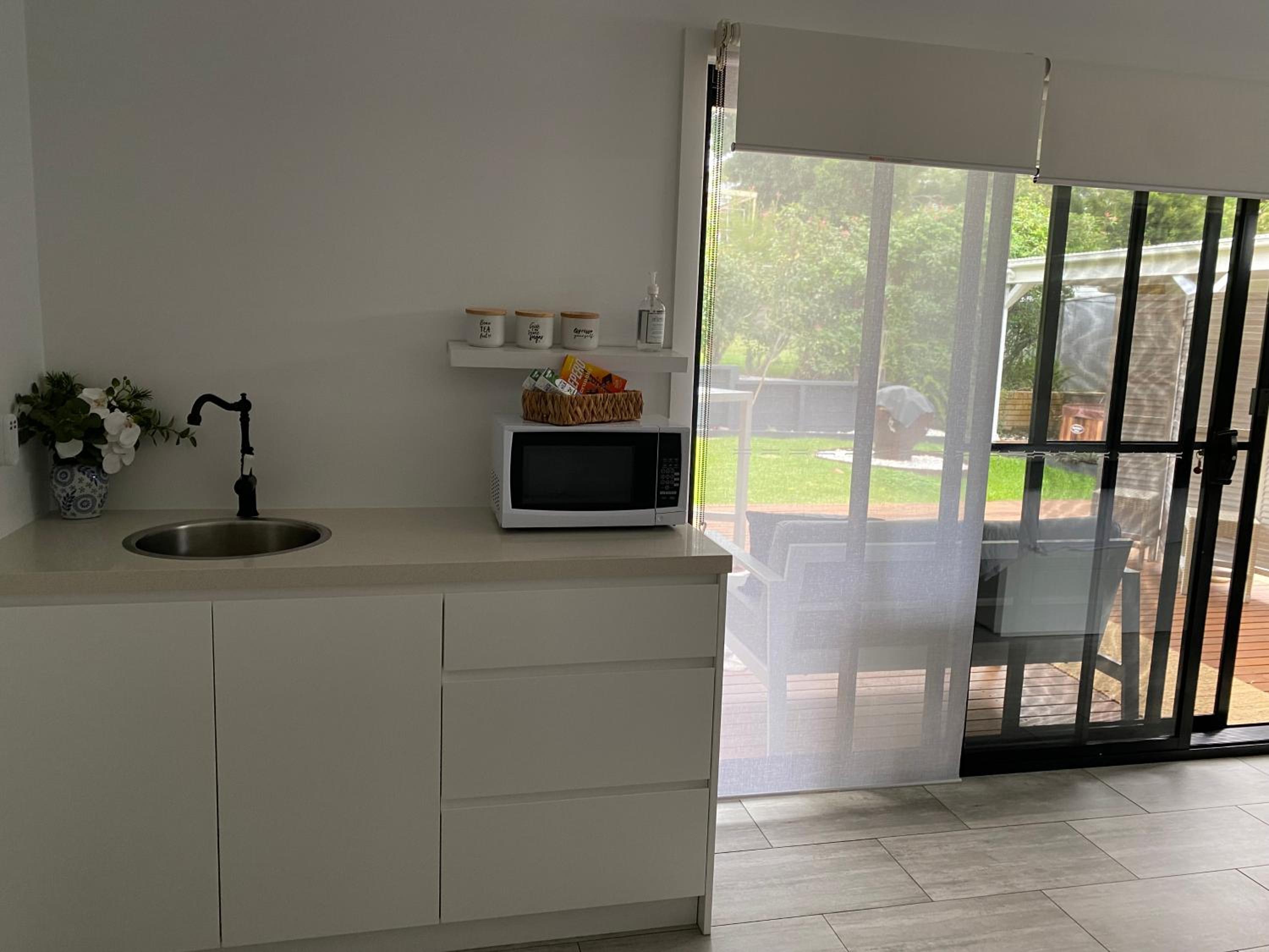 Golf Course & Beach Stay Self-Contained Guest House