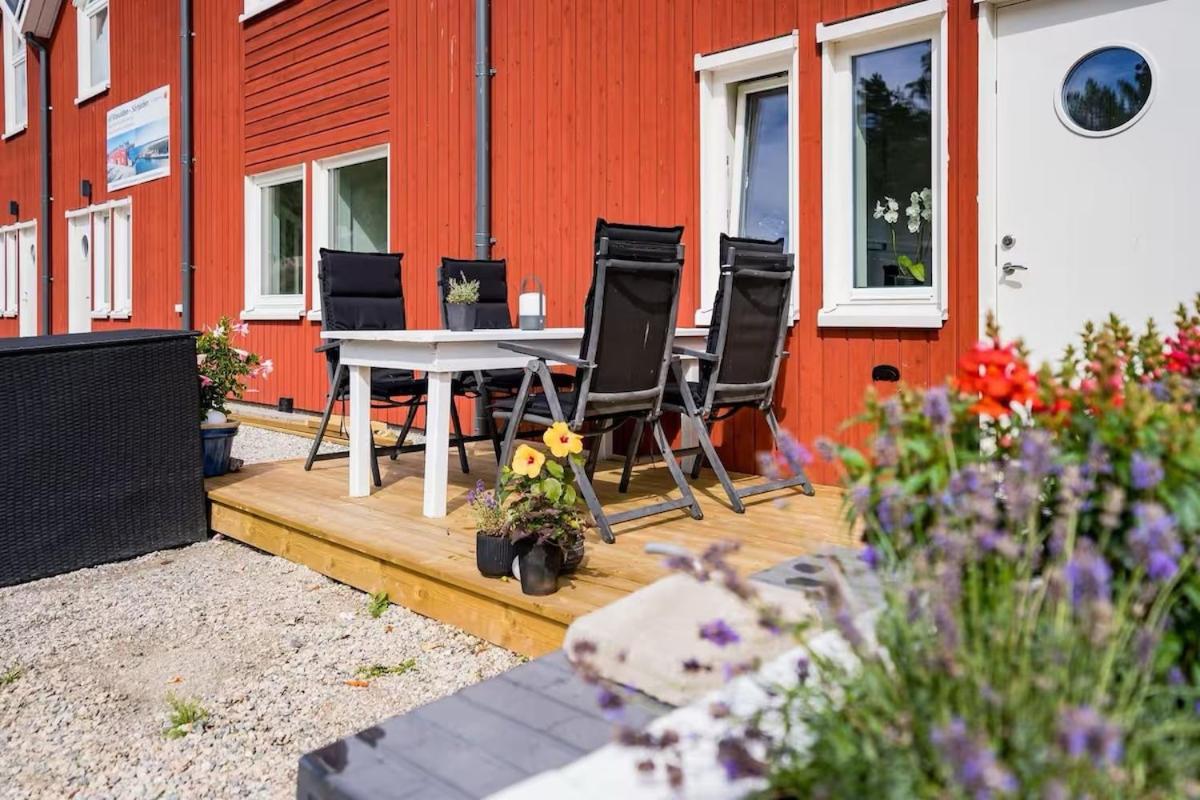 Comfortable Apartment with private dock