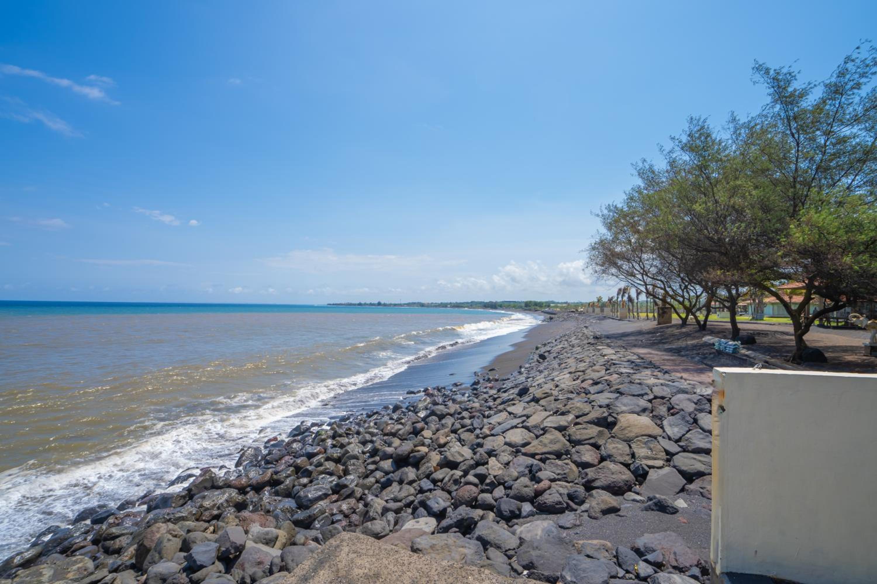 Villa Rosita Oceanfront Villa with Private Chef in Bali