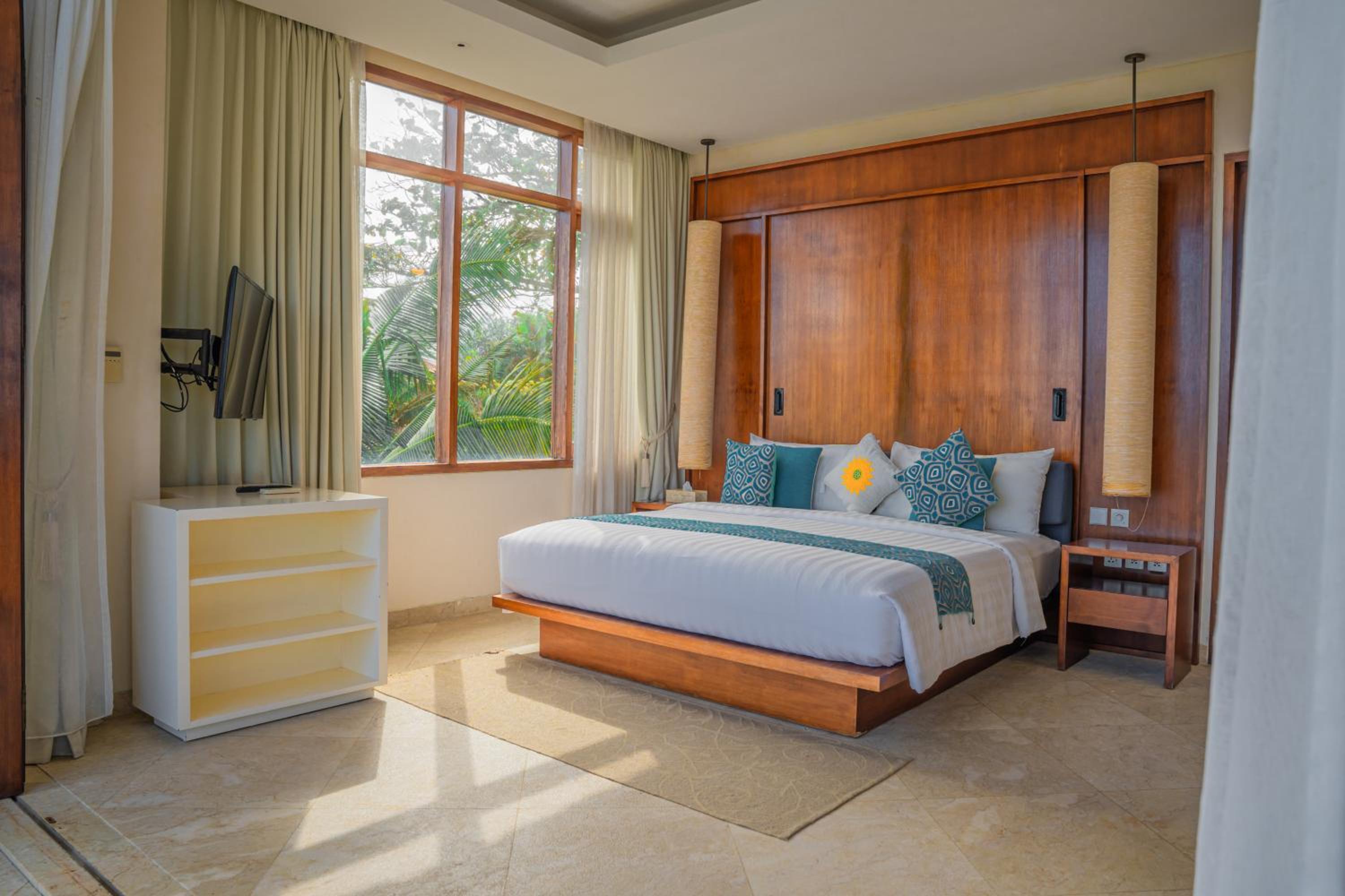 Villa Rosita Oceanfront Villa with Private Chef in Bali