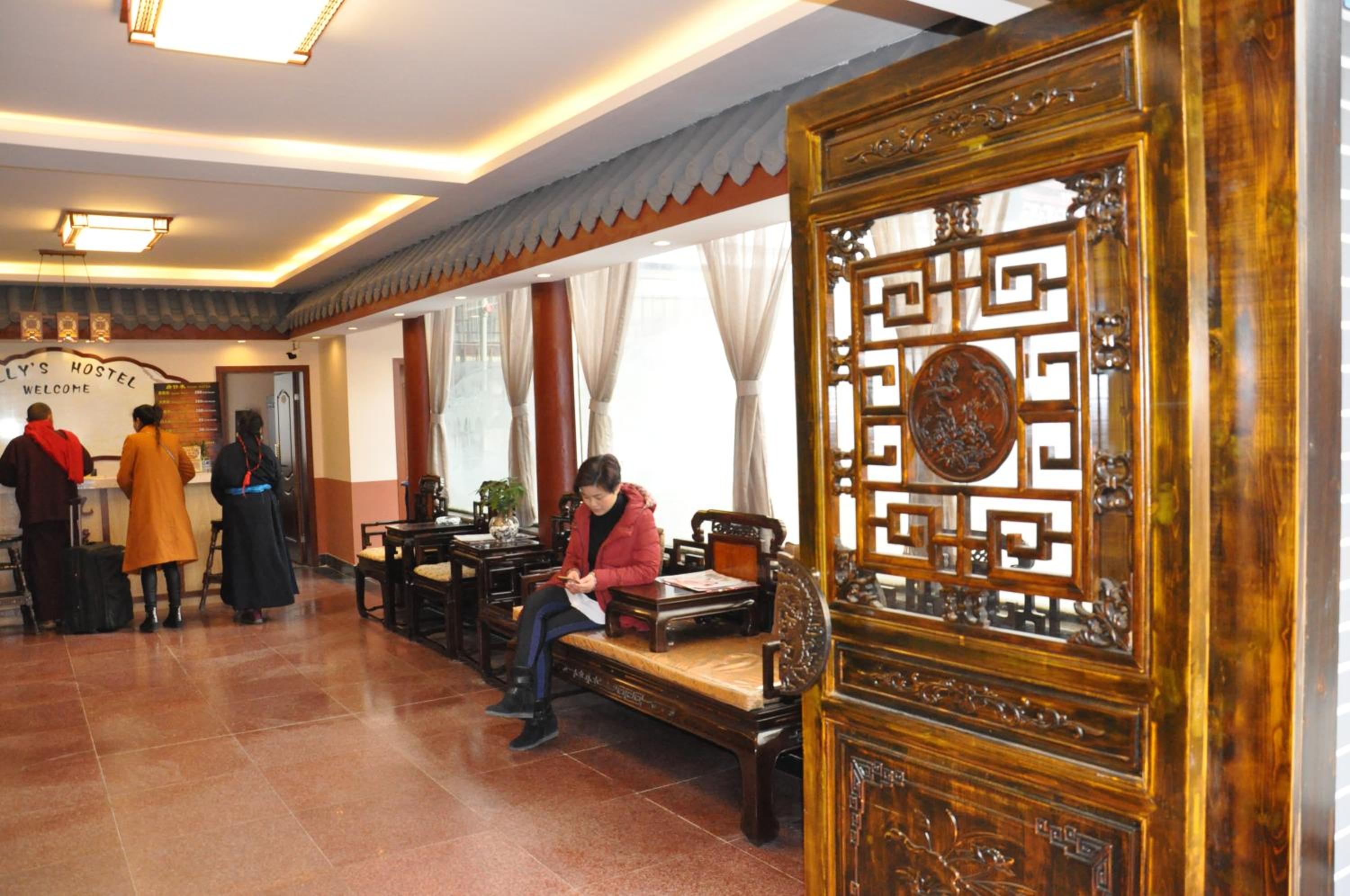 Holly's Hostel
