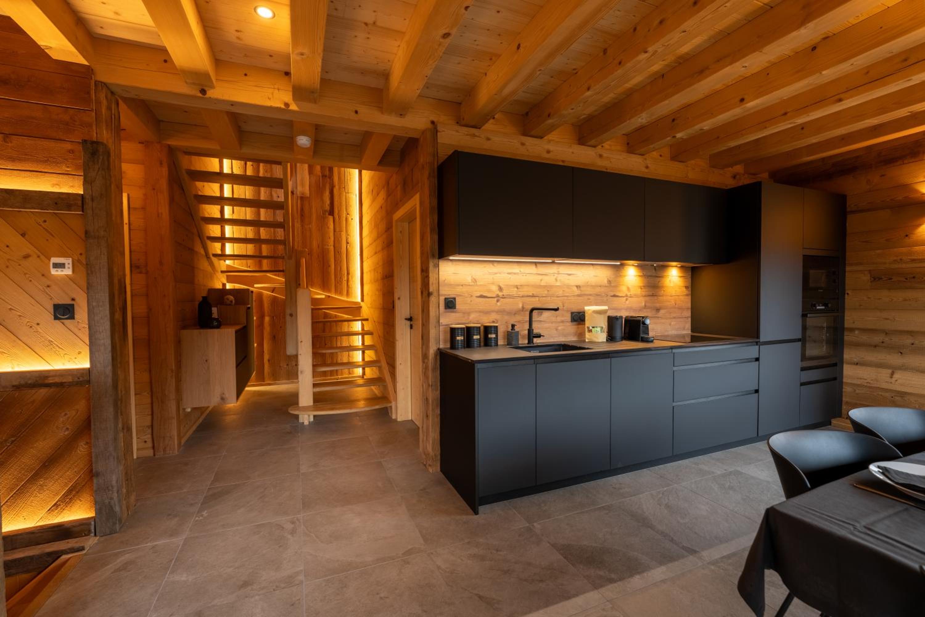 Chalet Les Cimes - Sauna - Jacuzzi