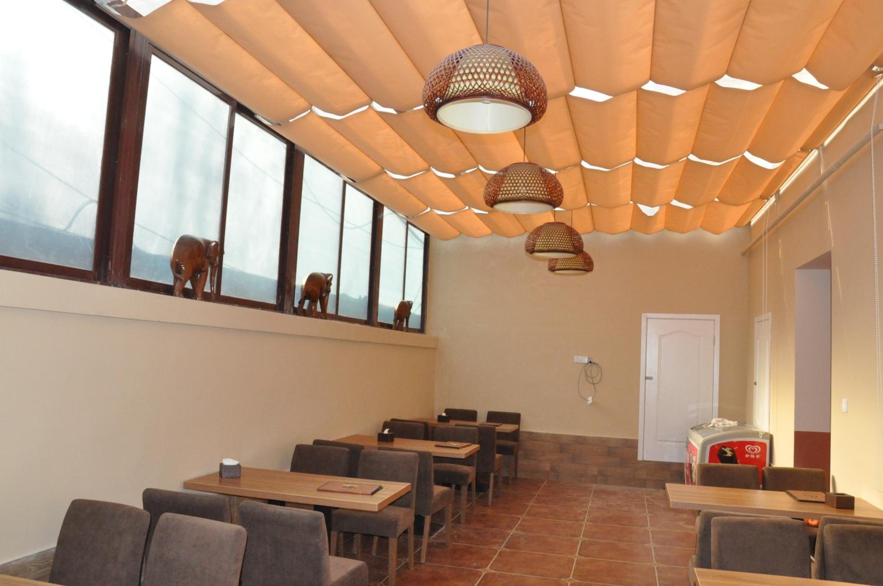 Holly's Hostel