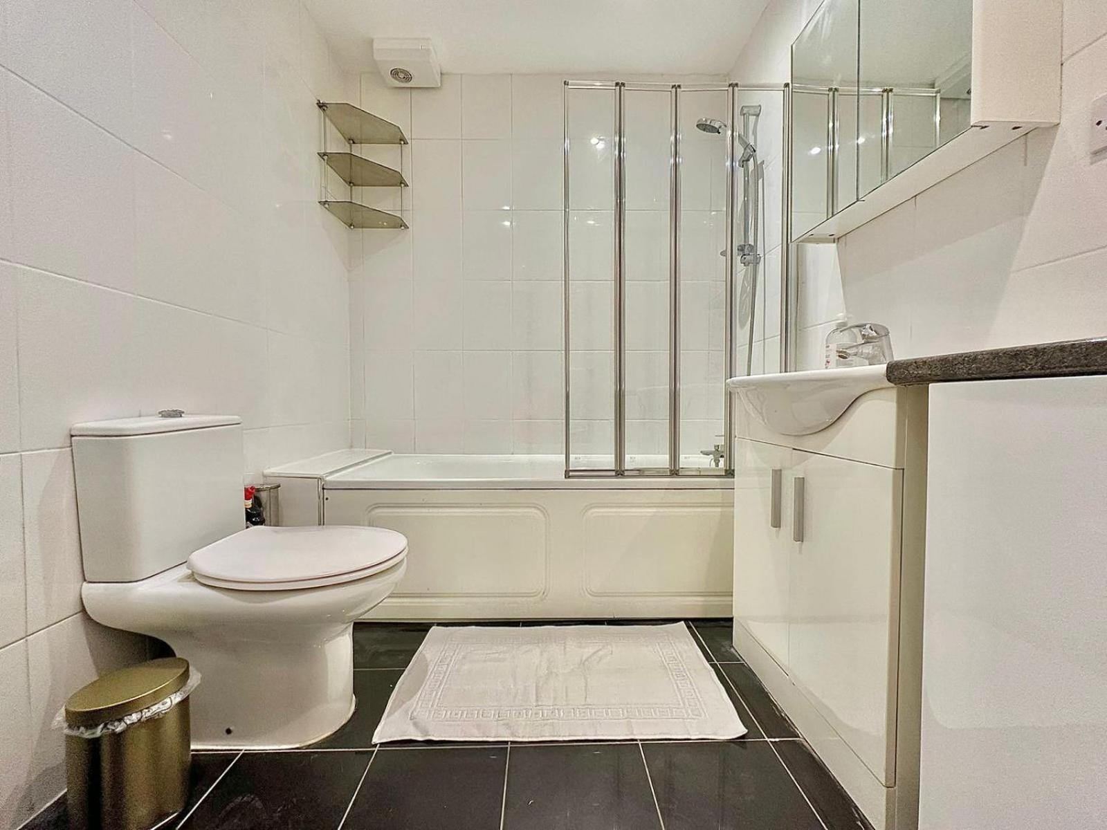 Ladbroke Grove apartment