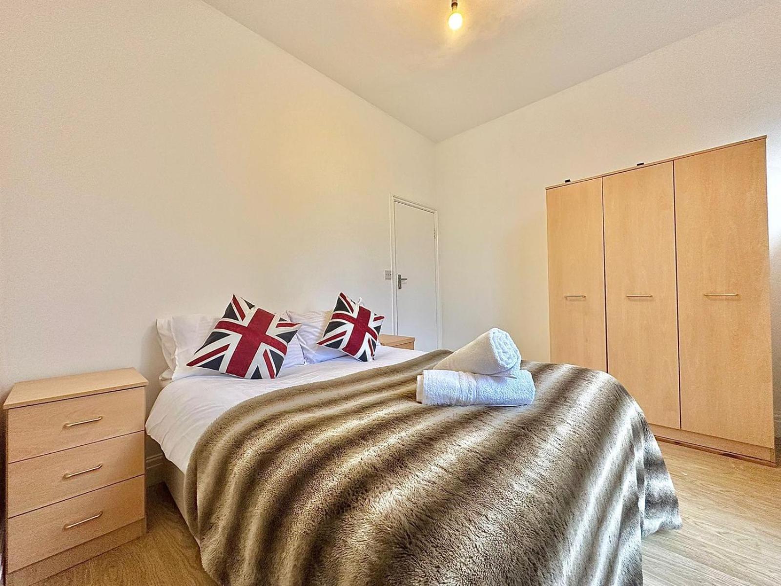 Ladbroke Grove apartment