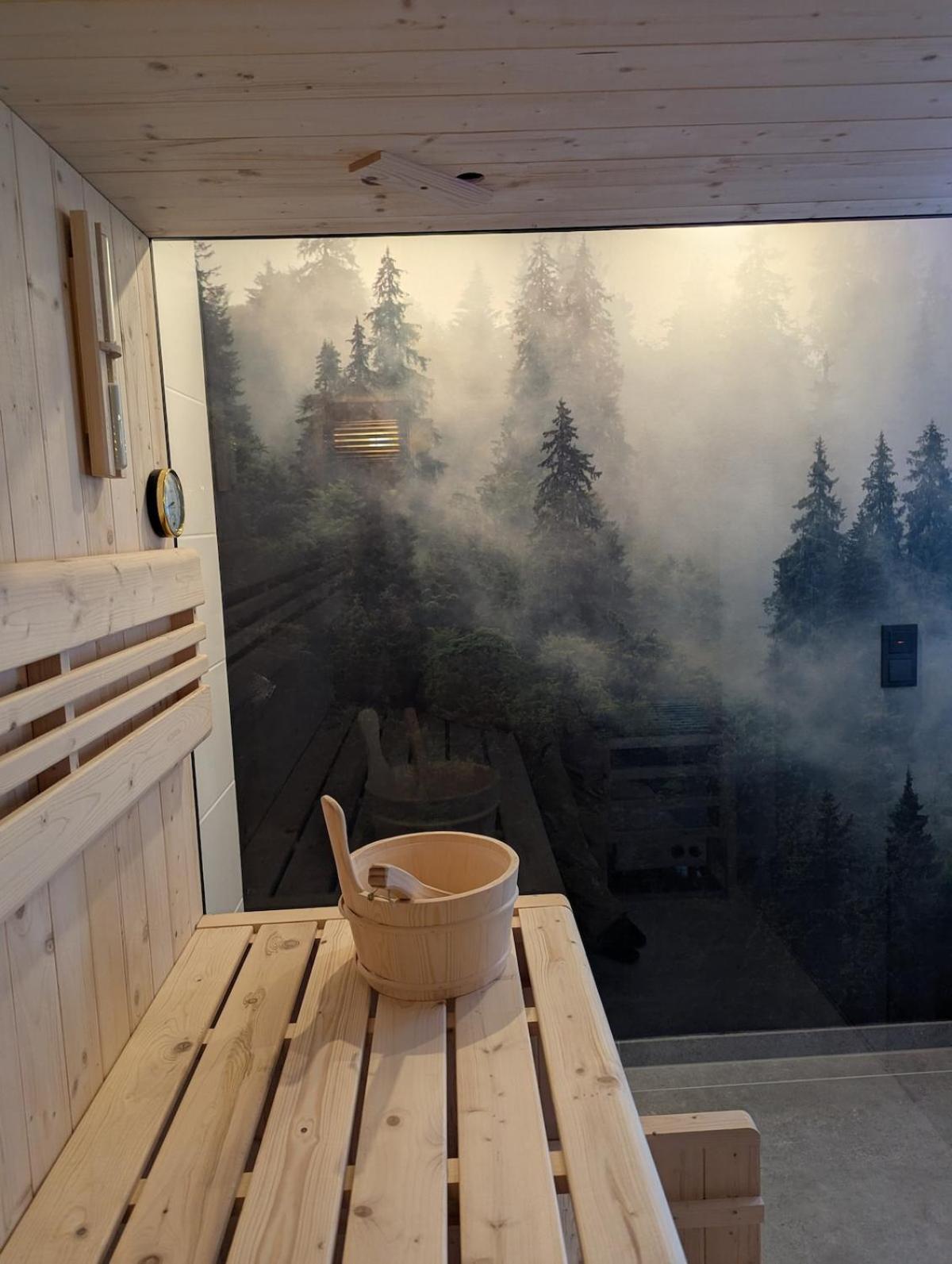 Ferienwohnung H1 Winterberg mit Sauna 8 Personen 4 Schlafzimmer