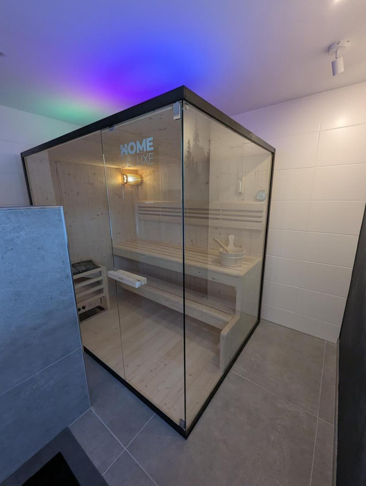 Ferienwohnung H1 Winterberg mit Sauna 8 Personen 4 Schlafzimmer