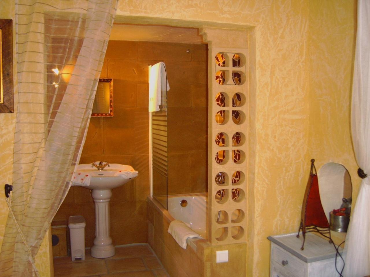 Gites Climatisés Piscine Chauffée La Balancelle, photo 18