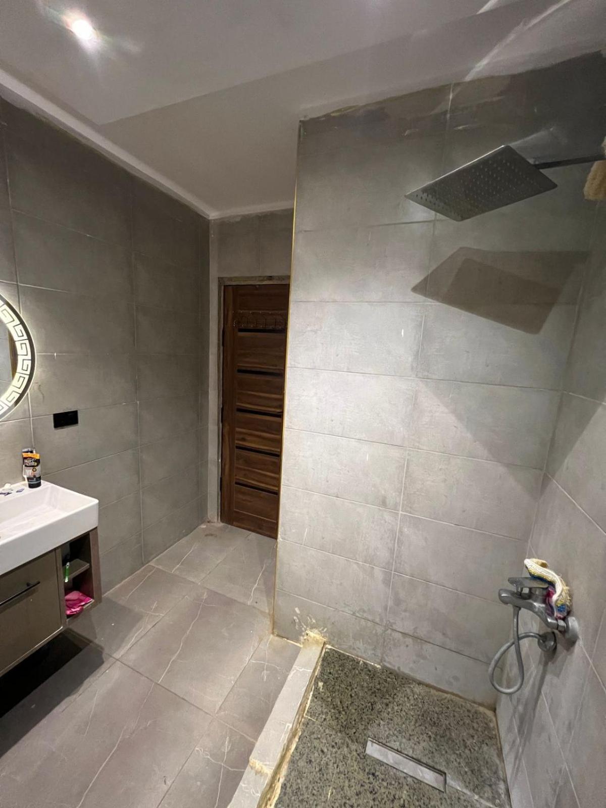Quiet & Fully Equipped Private Room, New Cairo