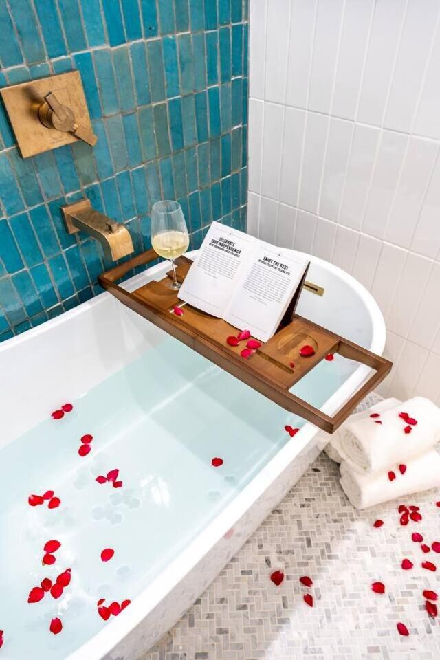 Paix Bleu- Heated Pool & Spa Pet Friendly