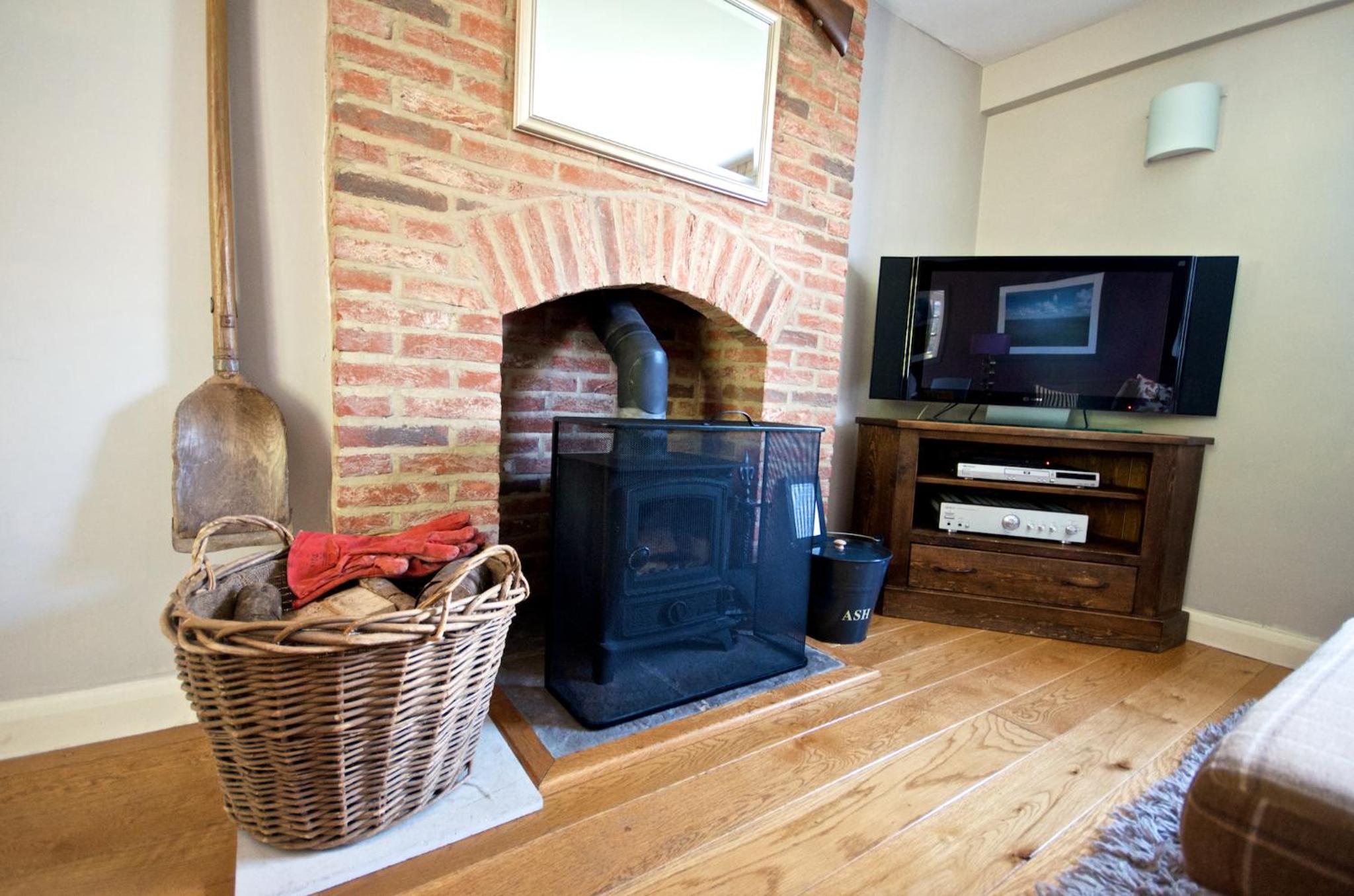 Stunning Yew Tree Cottage view 2