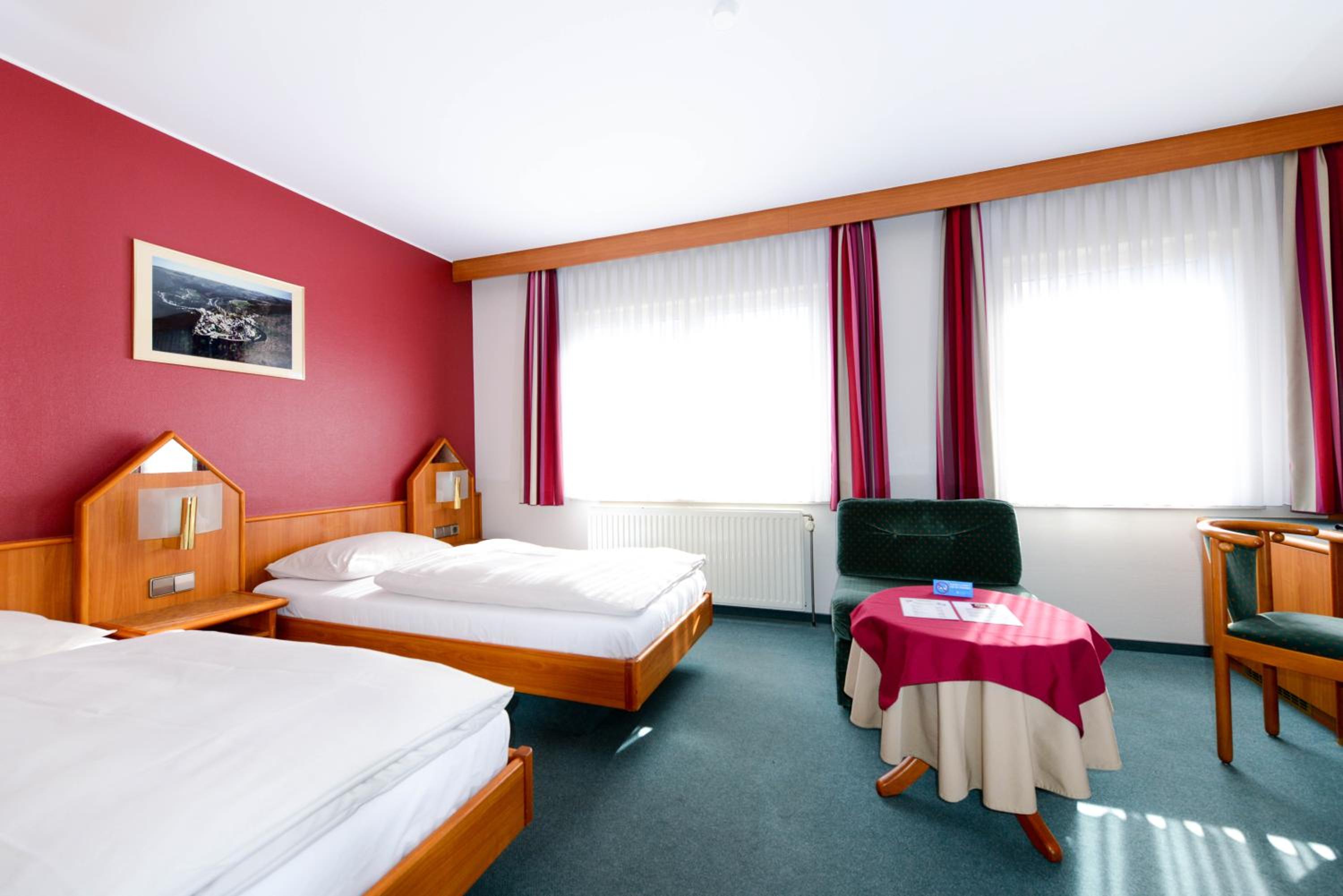 Luxembourg Vacations - Christophe Colomb - Property Image 1
