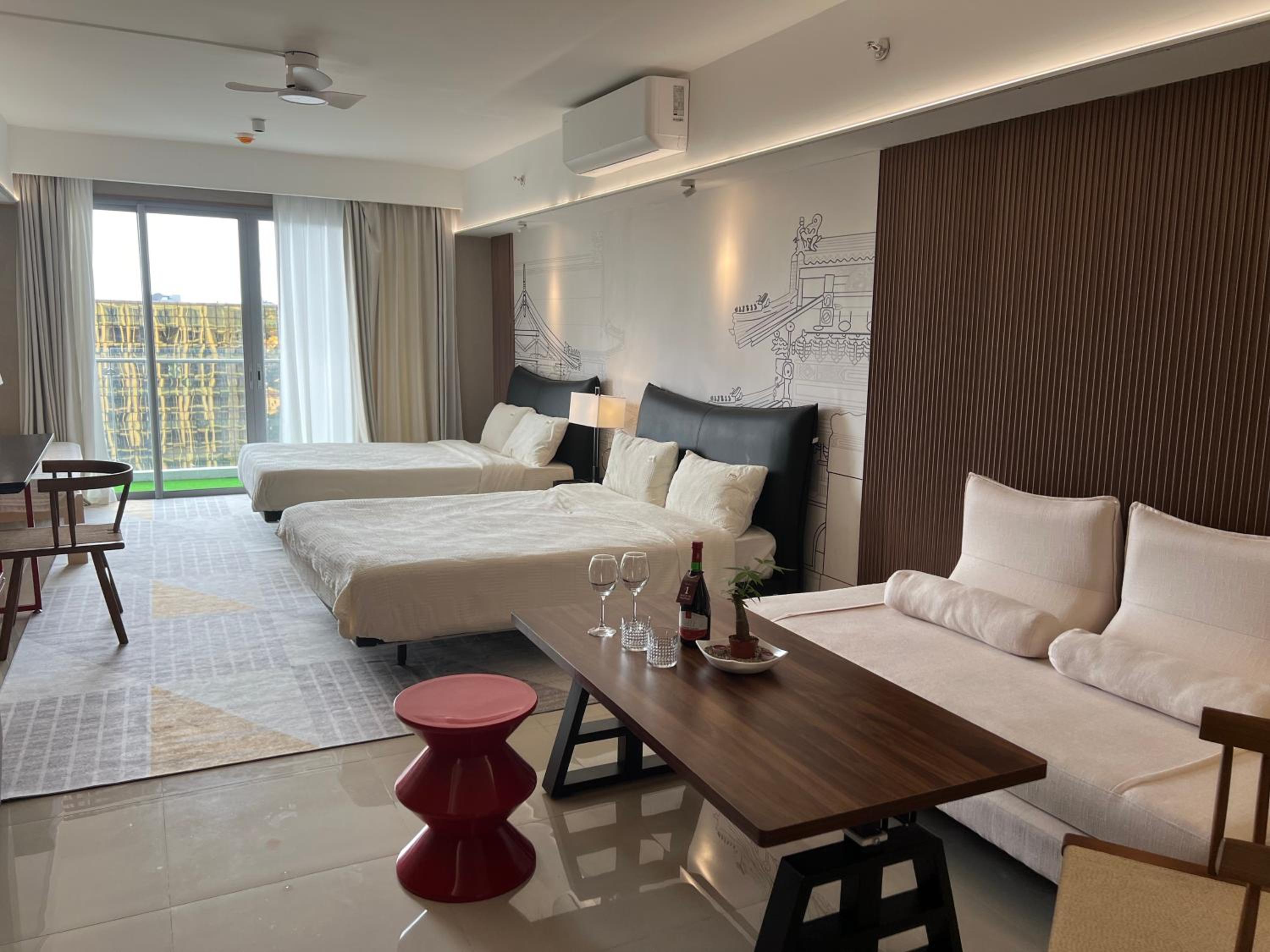 Luxurious Style Apartment cross to Okada and near City of Dreams, Solaire, MOA, and Airport