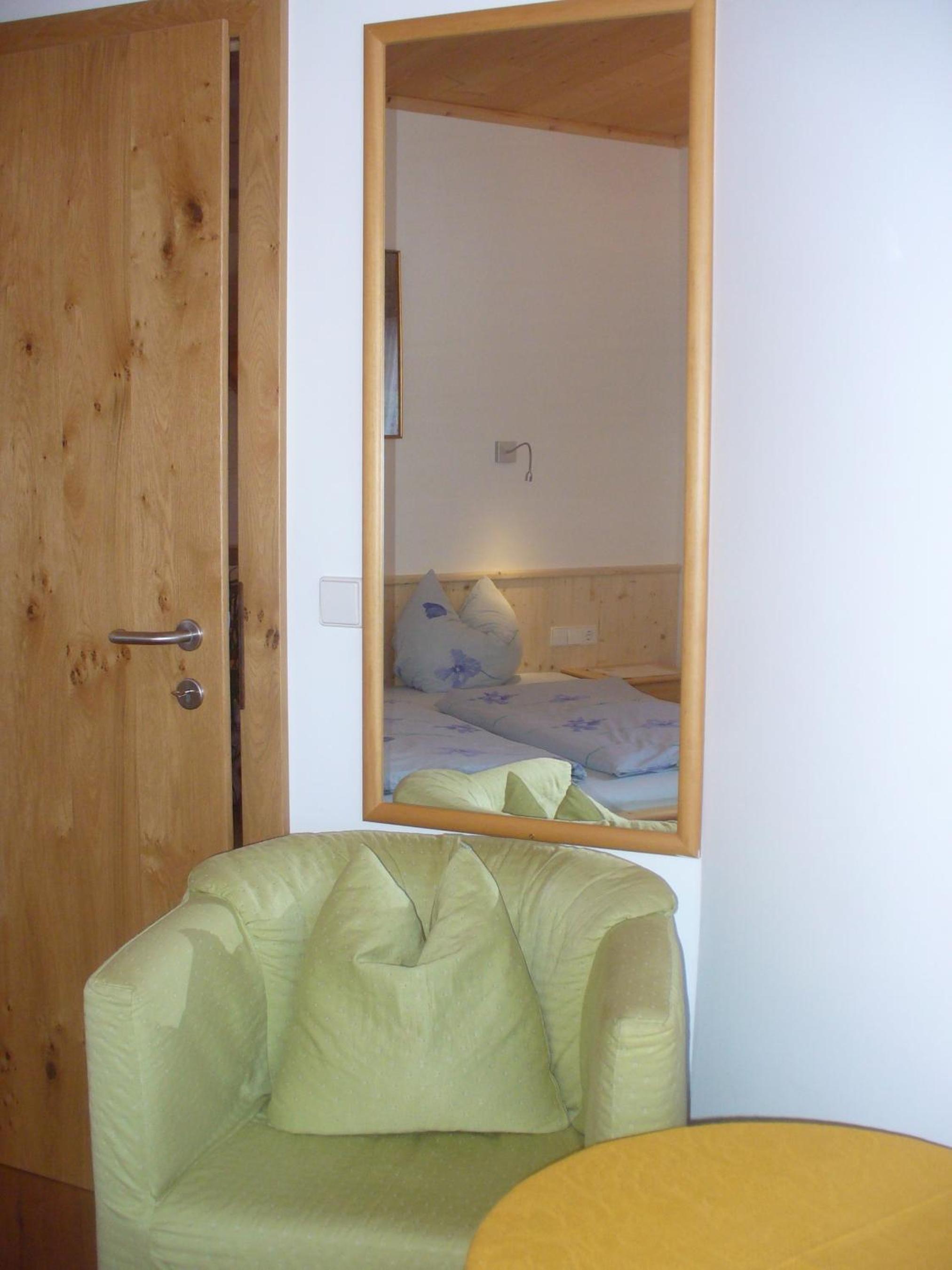 Photo 50