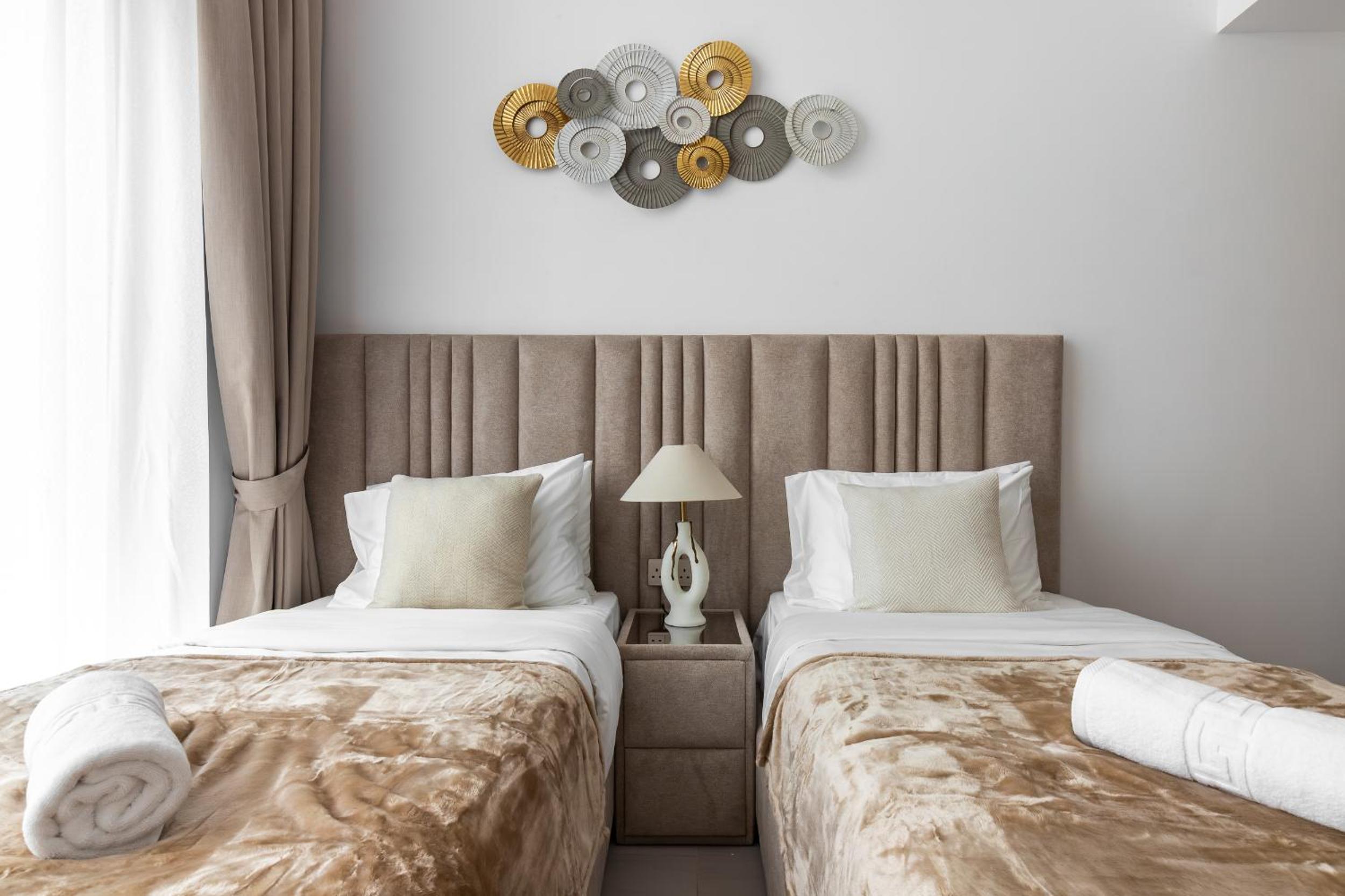 Simply Comfort Vacation Homes Rental in Missoni Top Floor with Sea, Canal and Burj Khalifa Views