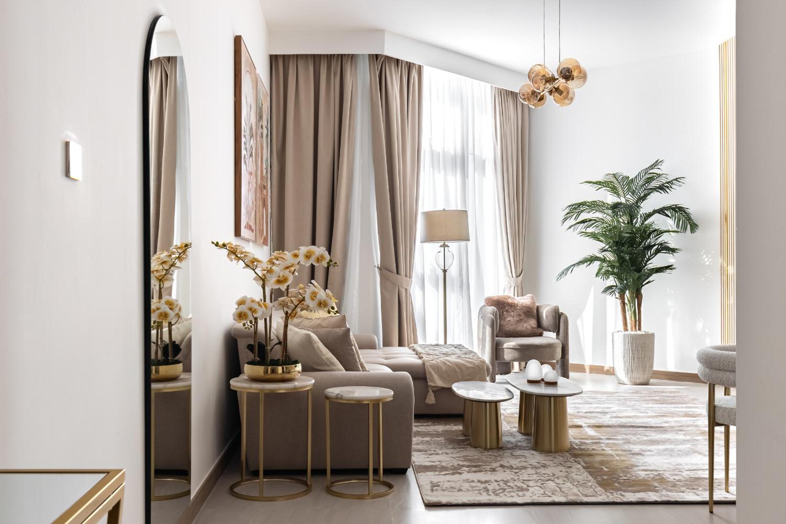 Simply Comfort Vacation Homes Rental in Missoni Top Floor with Sea, Canal and Burj Khalifa Views