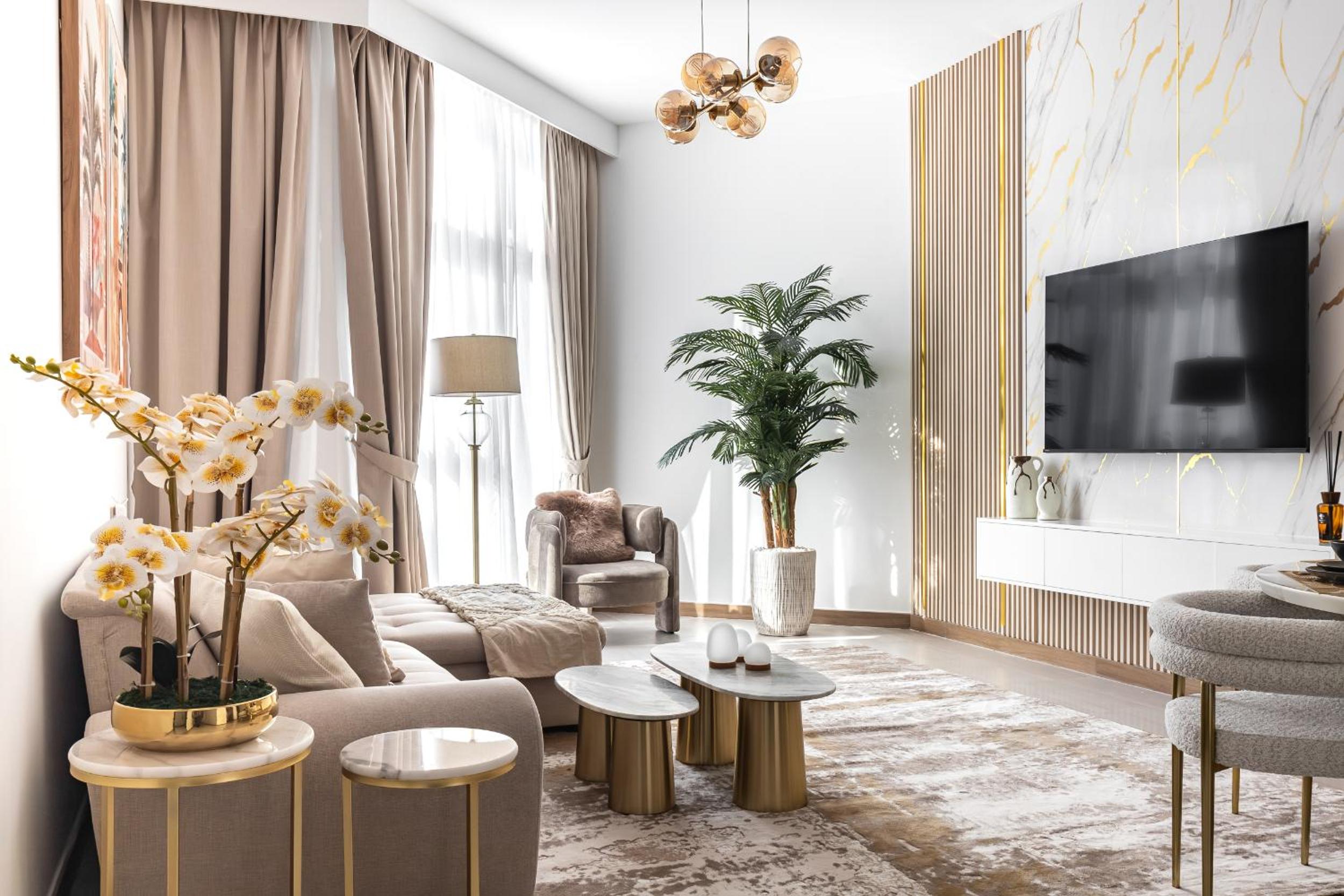 Simply Comfort Vacation Homes Rental in Missoni Top Floor with Sea, Canal and Burj Khalifa Views