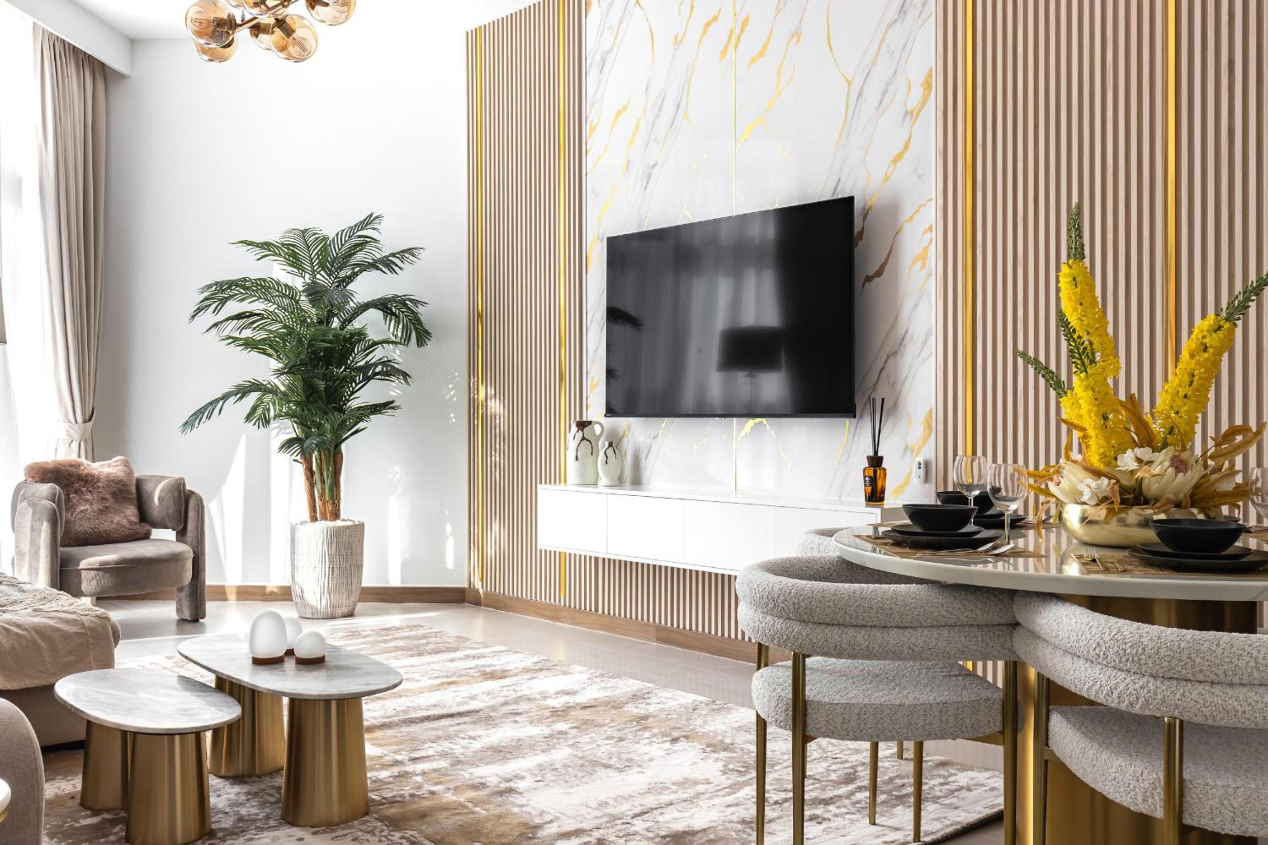 Simply Comfort Vacation Homes Rental in Missoni Top Floor with Sea, Canal and Burj Khalifa Views