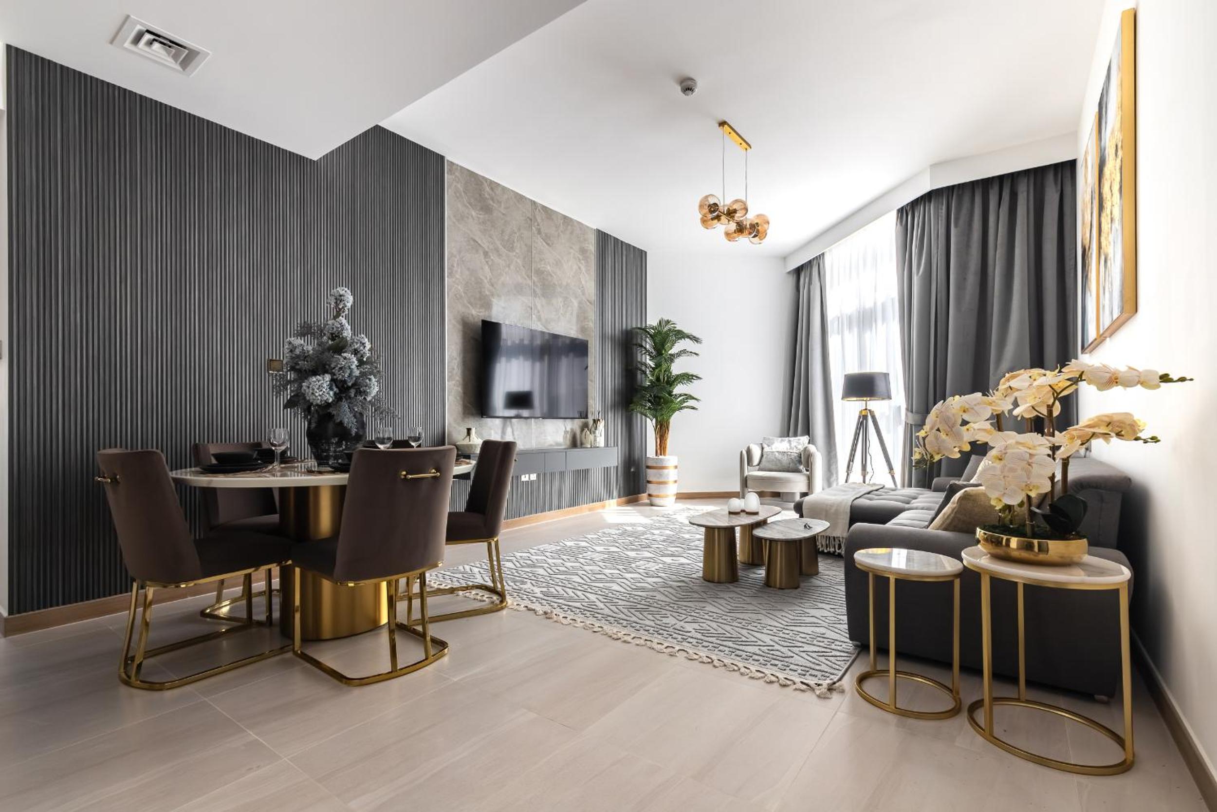 Simply Comfort Vacation Homes Rental in Missoni Top Floor with Sea, Canal and Burj Khalifa Views