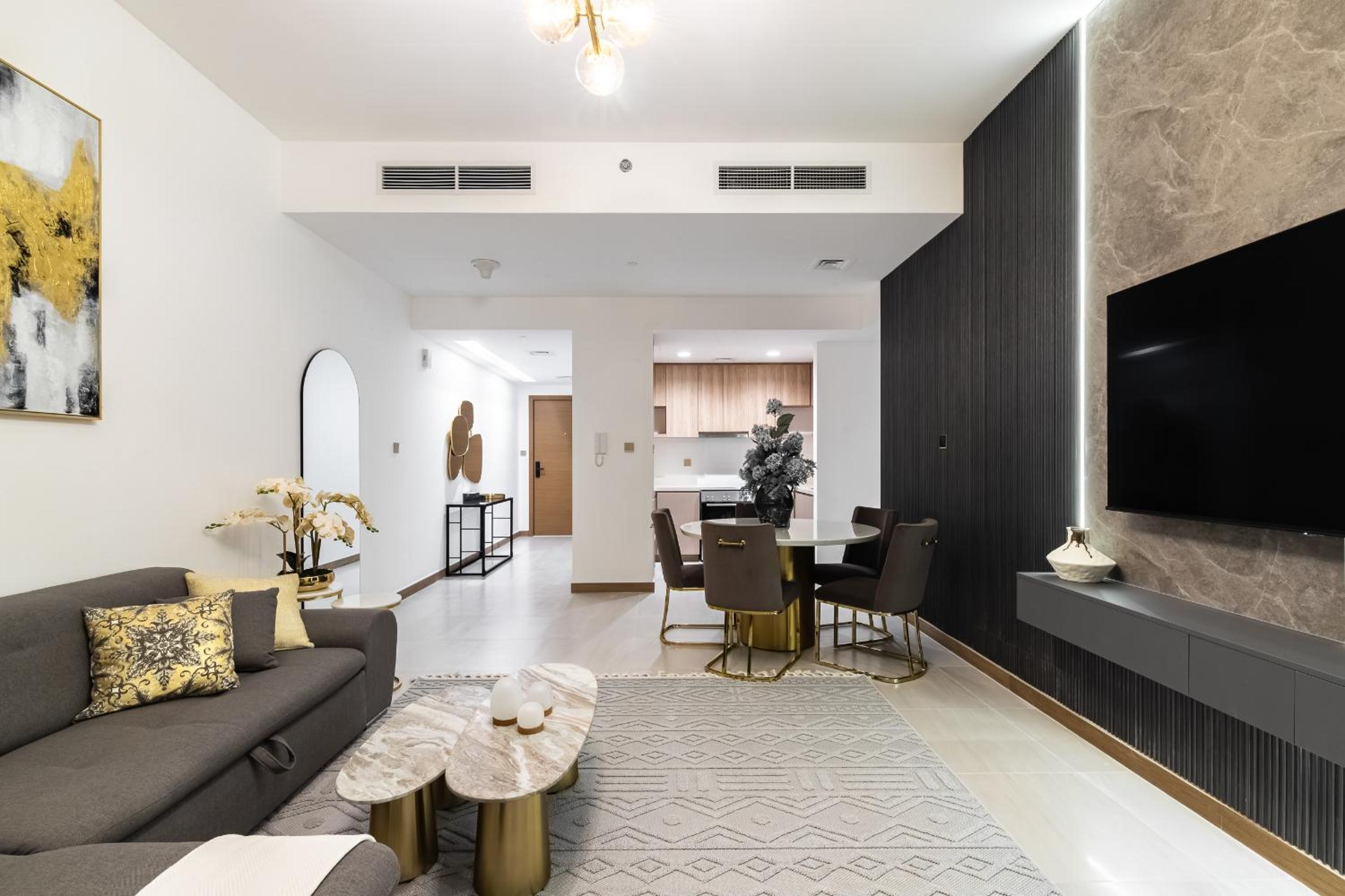 Simply Comfort Vacation Homes Rental in Missoni Top Floor with Sea, Canal and Burj Khalifa Views