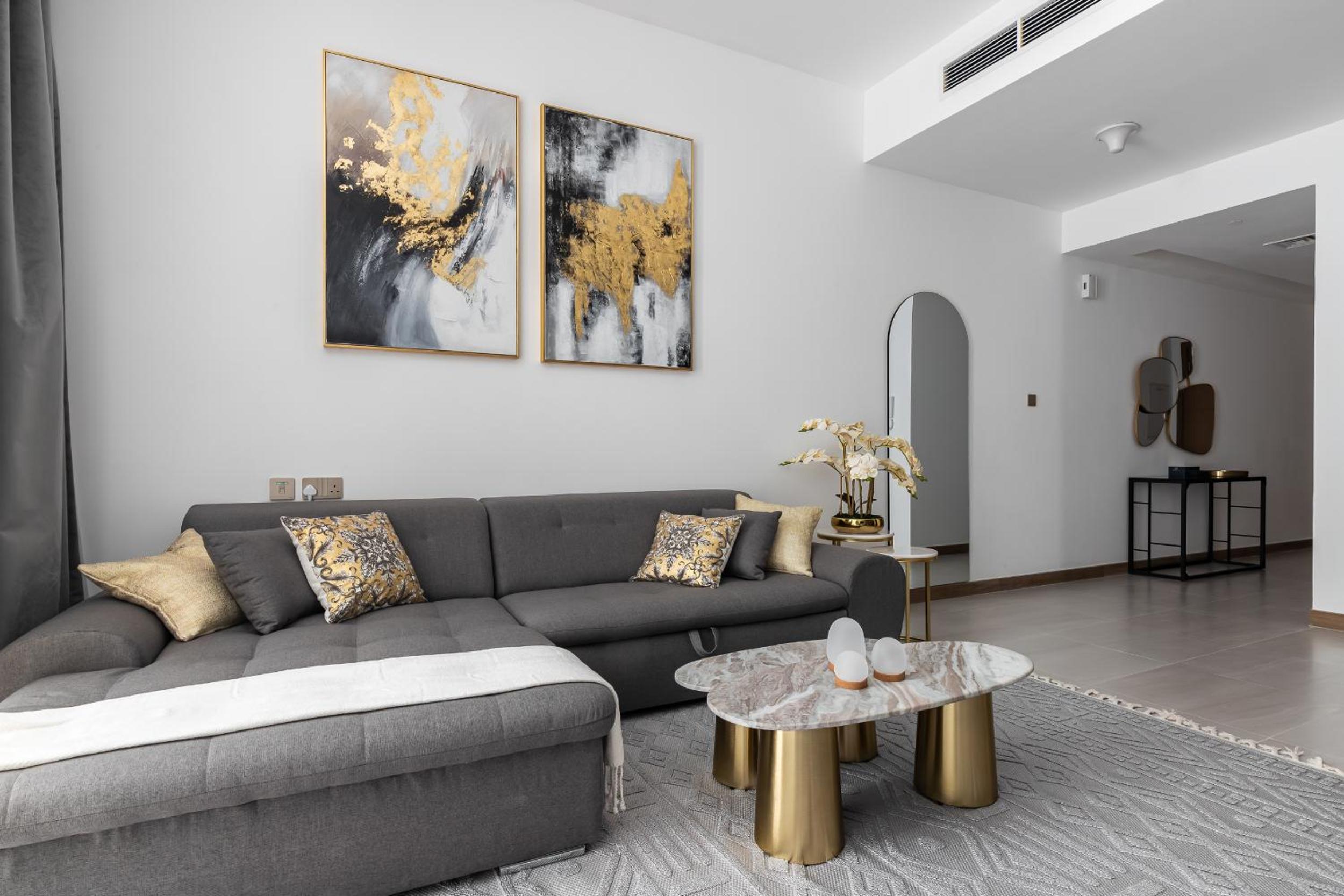 Simply Comfort Vacation Homes Rental in Missoni Top Floor with Sea, Canal and Burj Khalifa Views