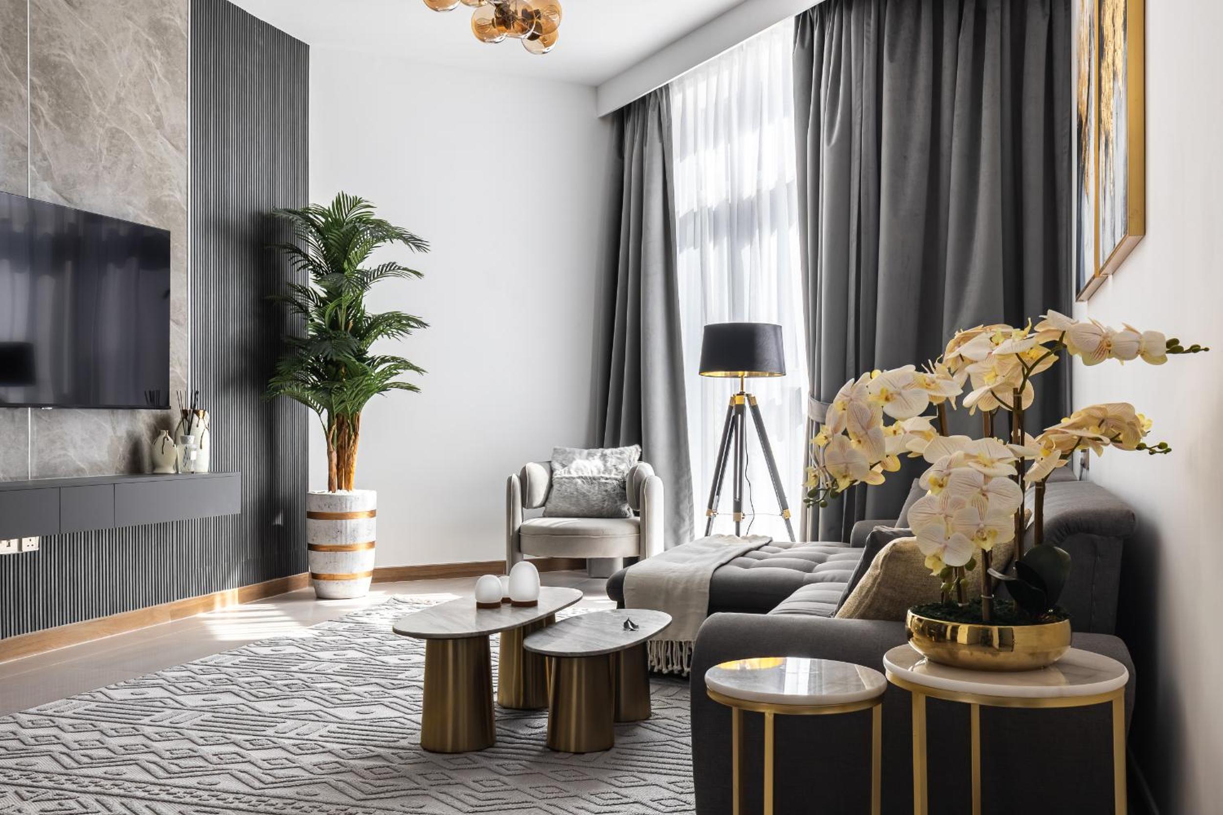 Simply Comfort Vacation Homes Rental in Missoni Top Floor with Sea, Canal and Burj Khalifa Views
