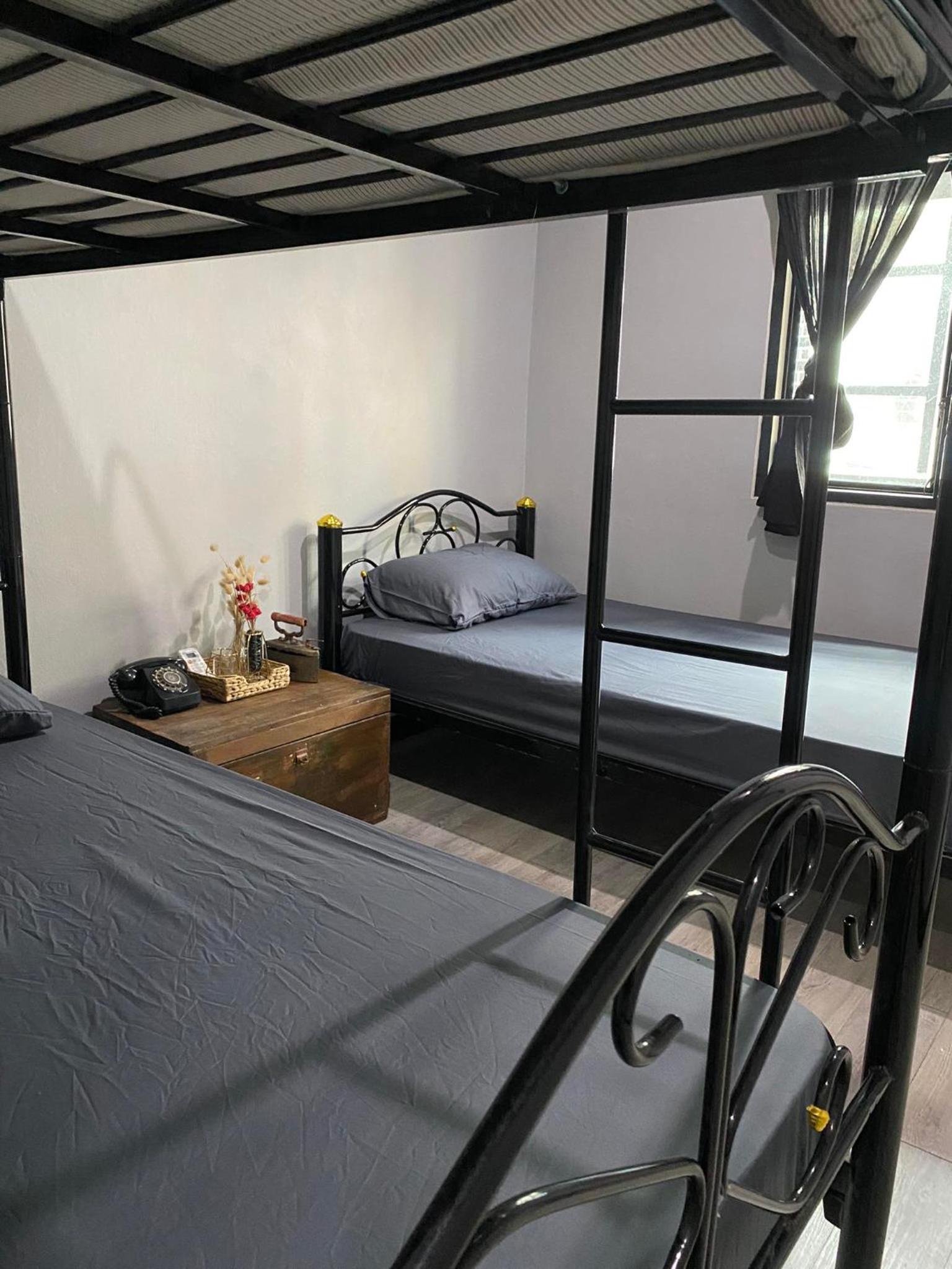 89 Bed & Studio Hostel