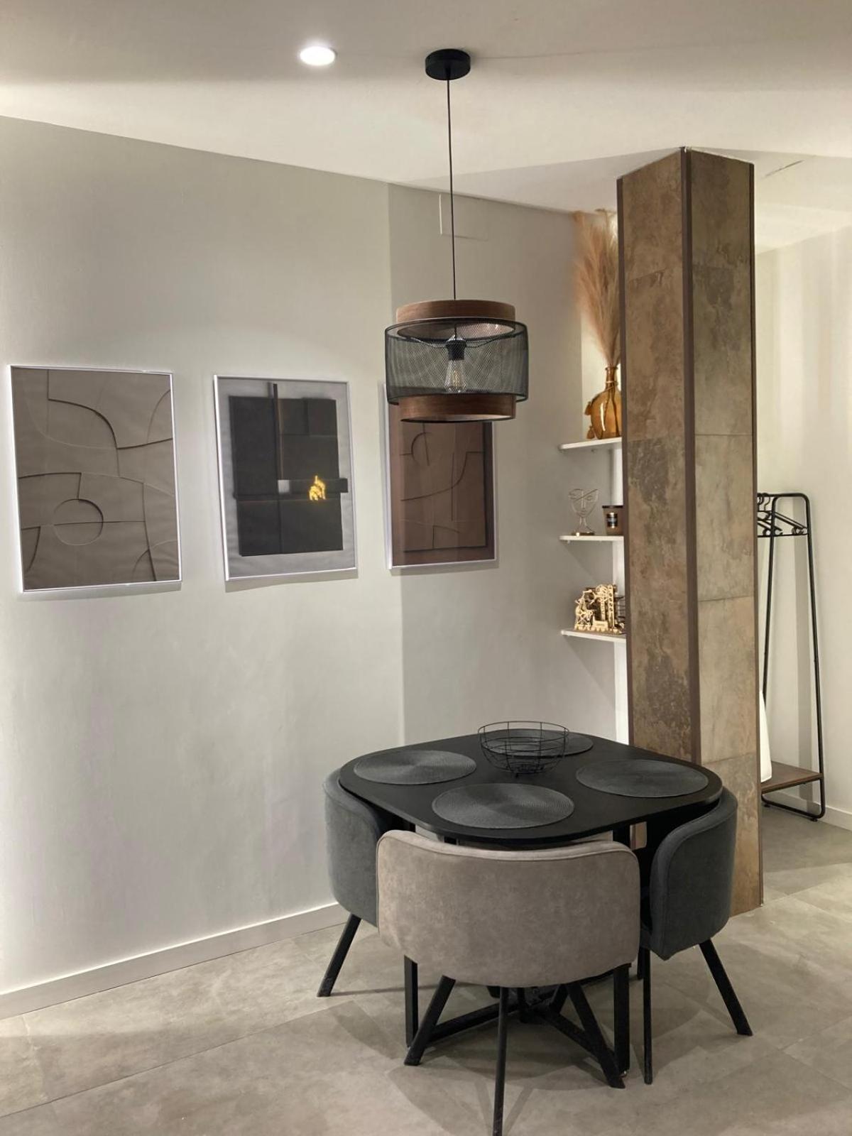 Amplio Estudio en Valencia