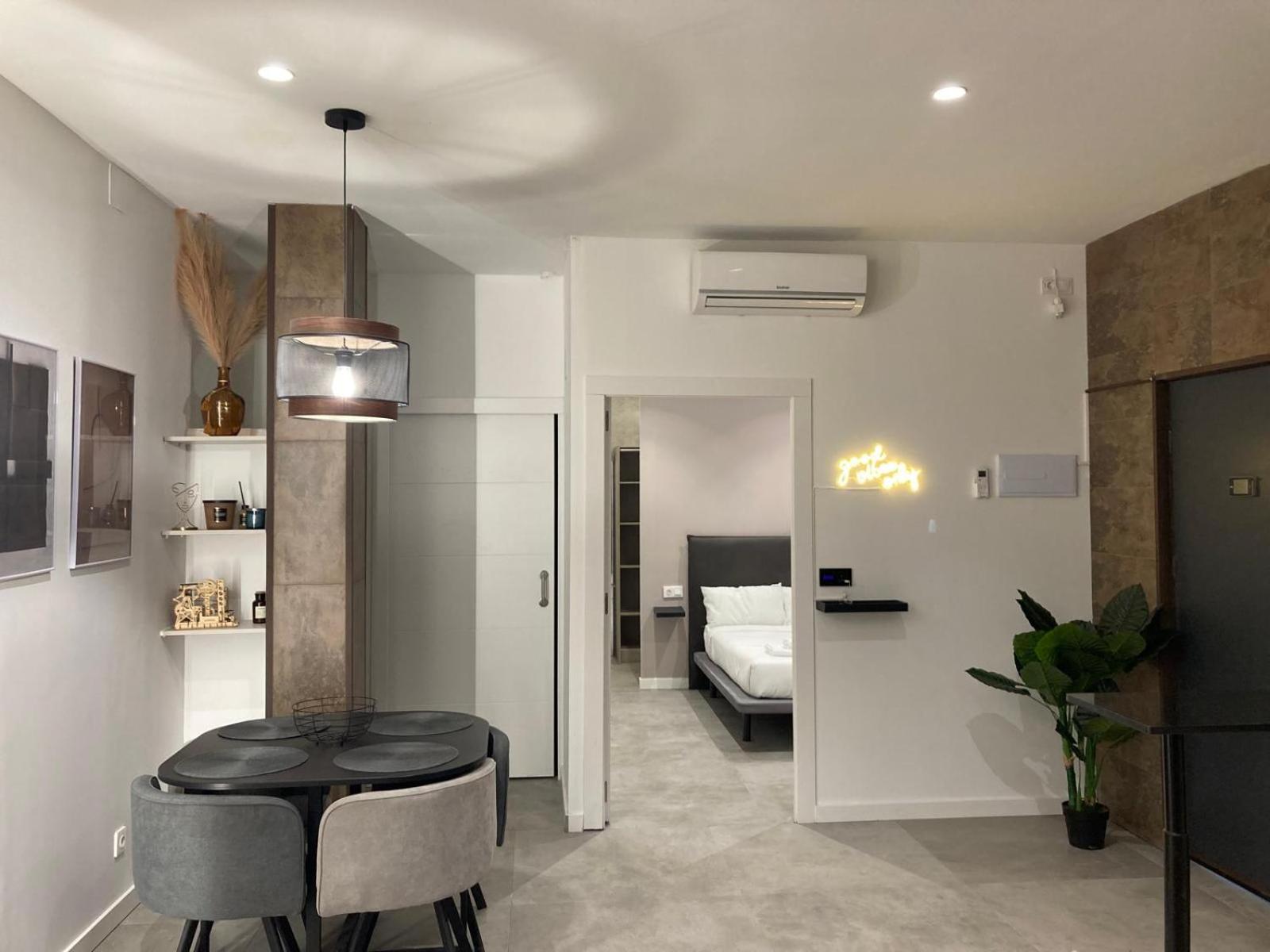 Amplio Estudio en Valencia
