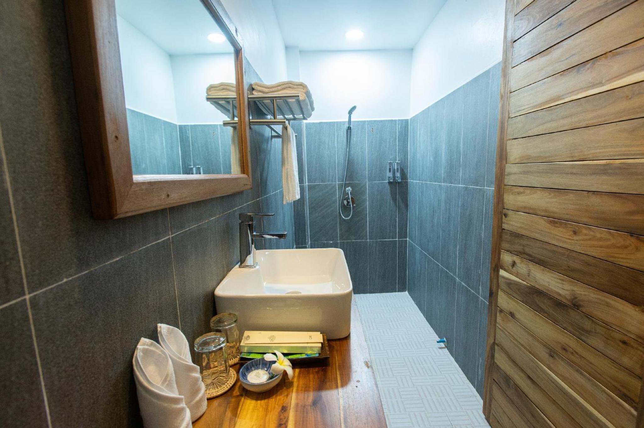 Reasey Boutique Villa