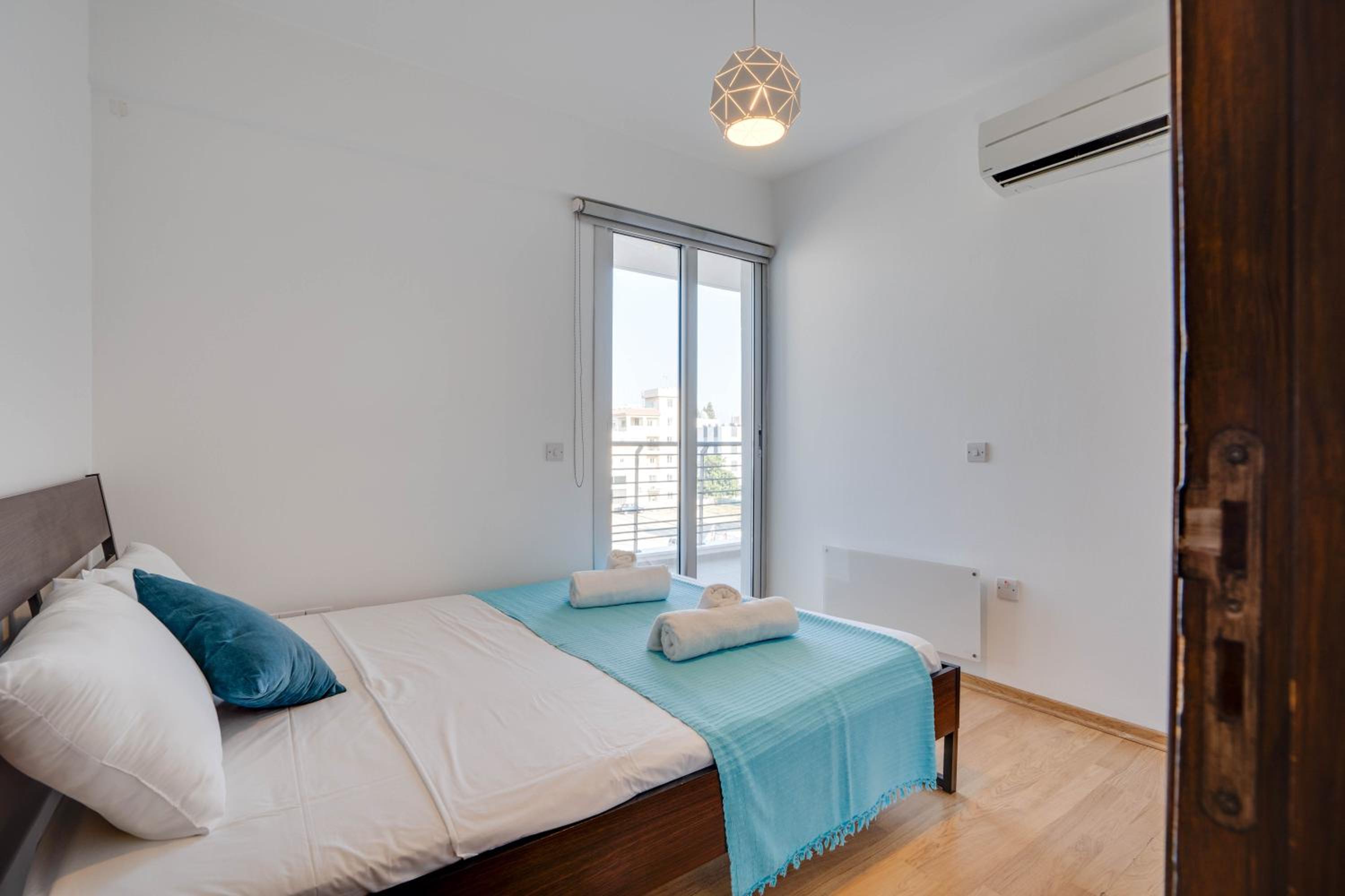 Spacious Modern 3bd Apt in Prestigious Engomi