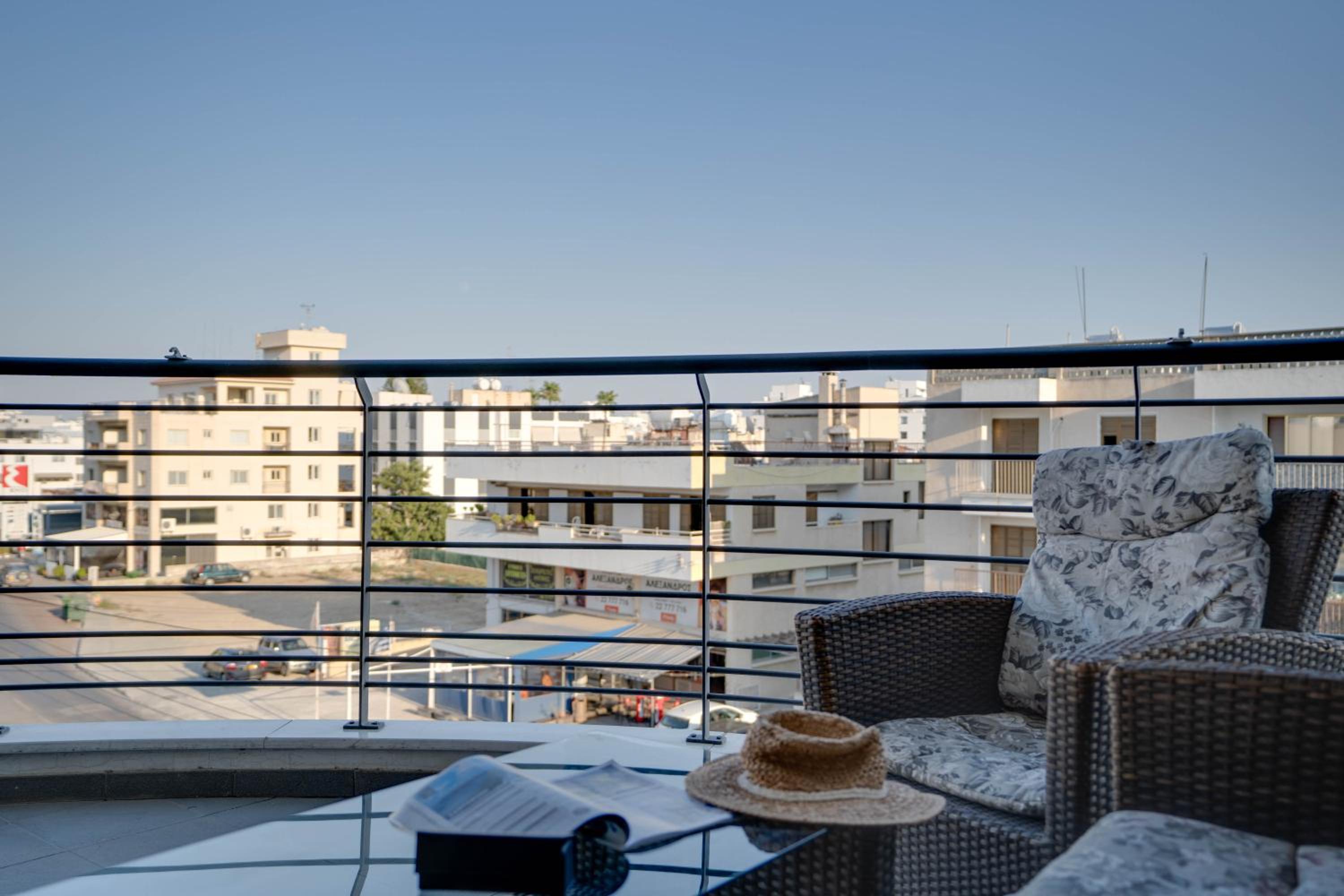 Spacious Modern 3bd Apt in Prestigious Engomi