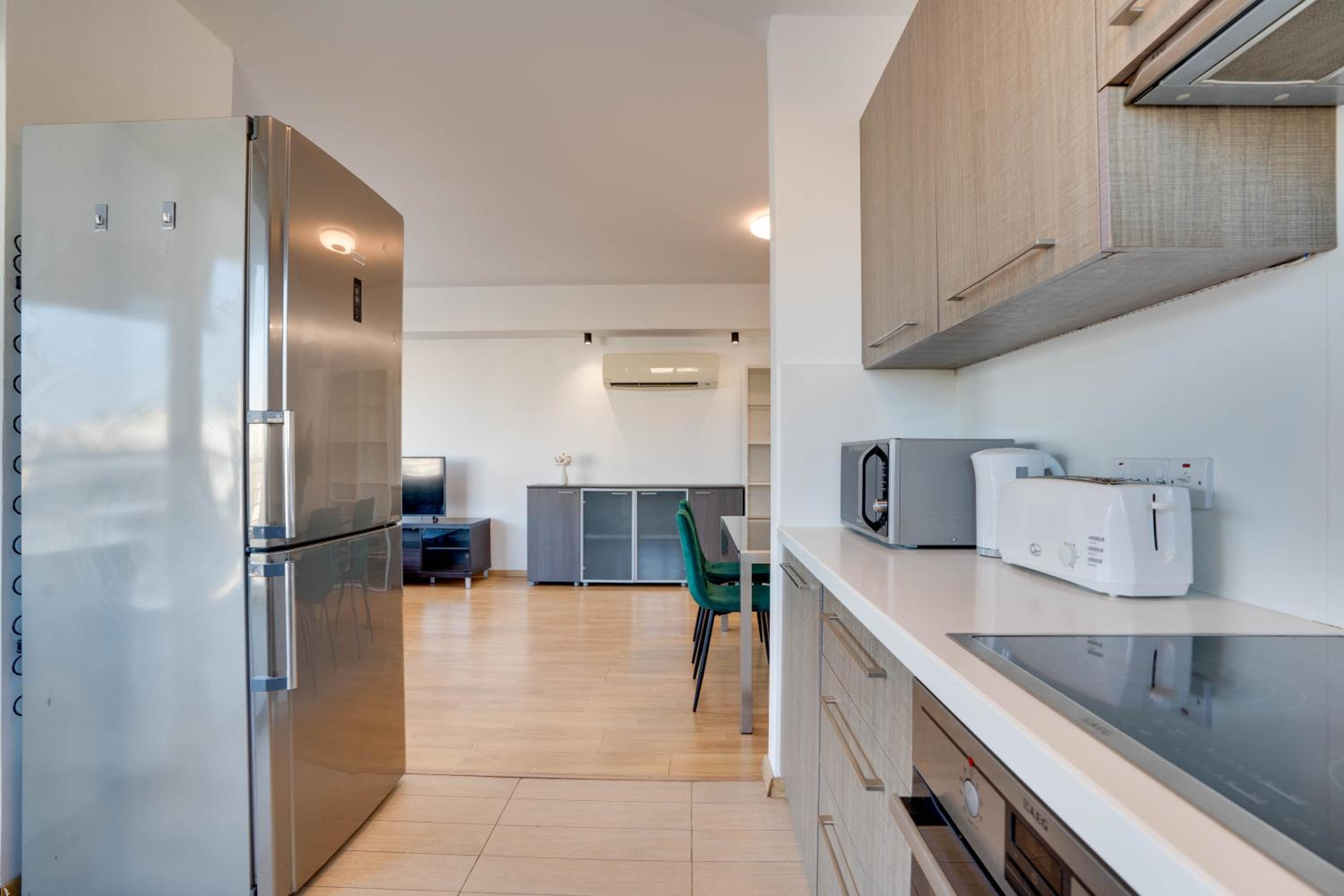 Spacious Modern 3bd Apt in Prestigious Engomi