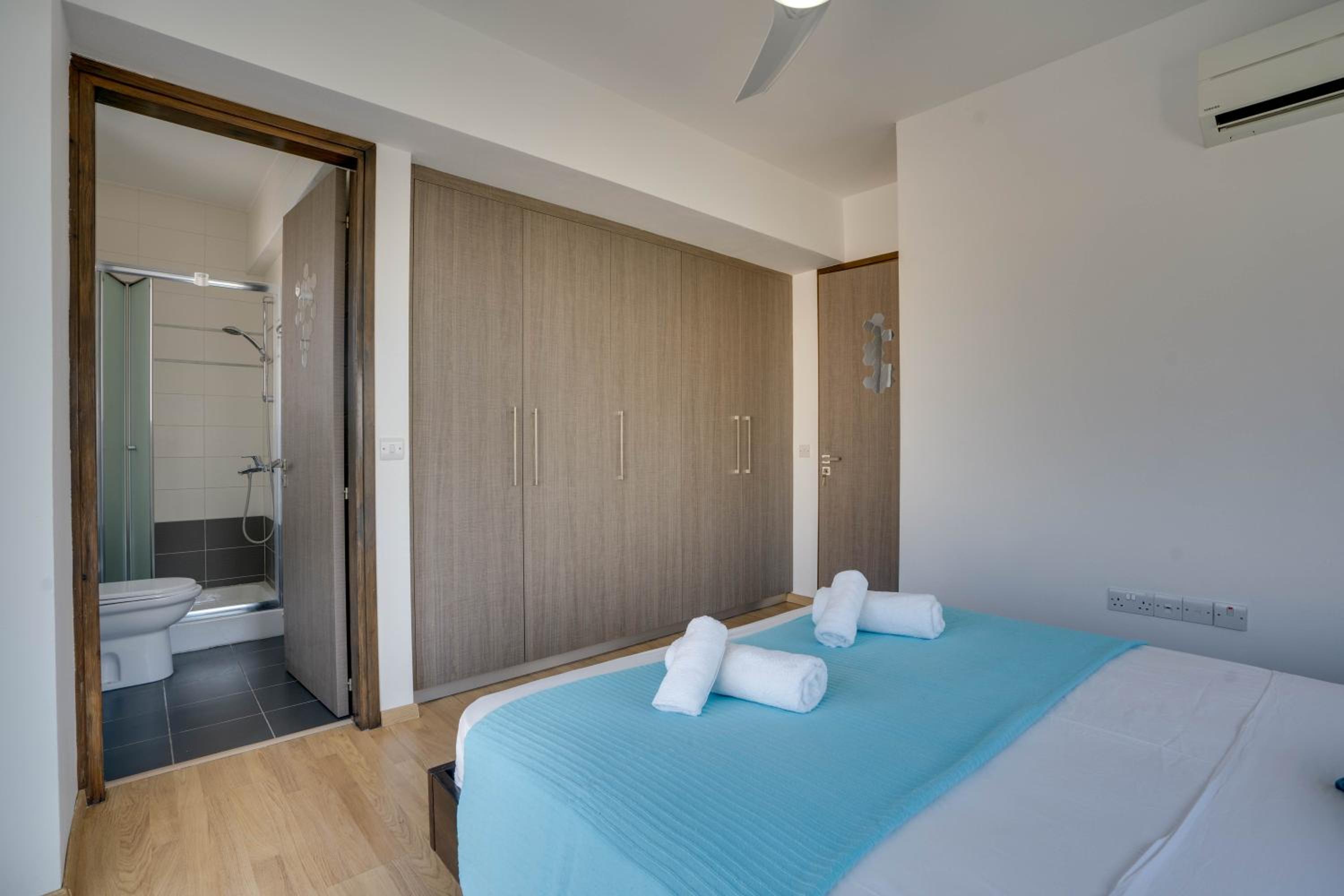 Spacious Modern 3bd Apt in Prestigious Engomi