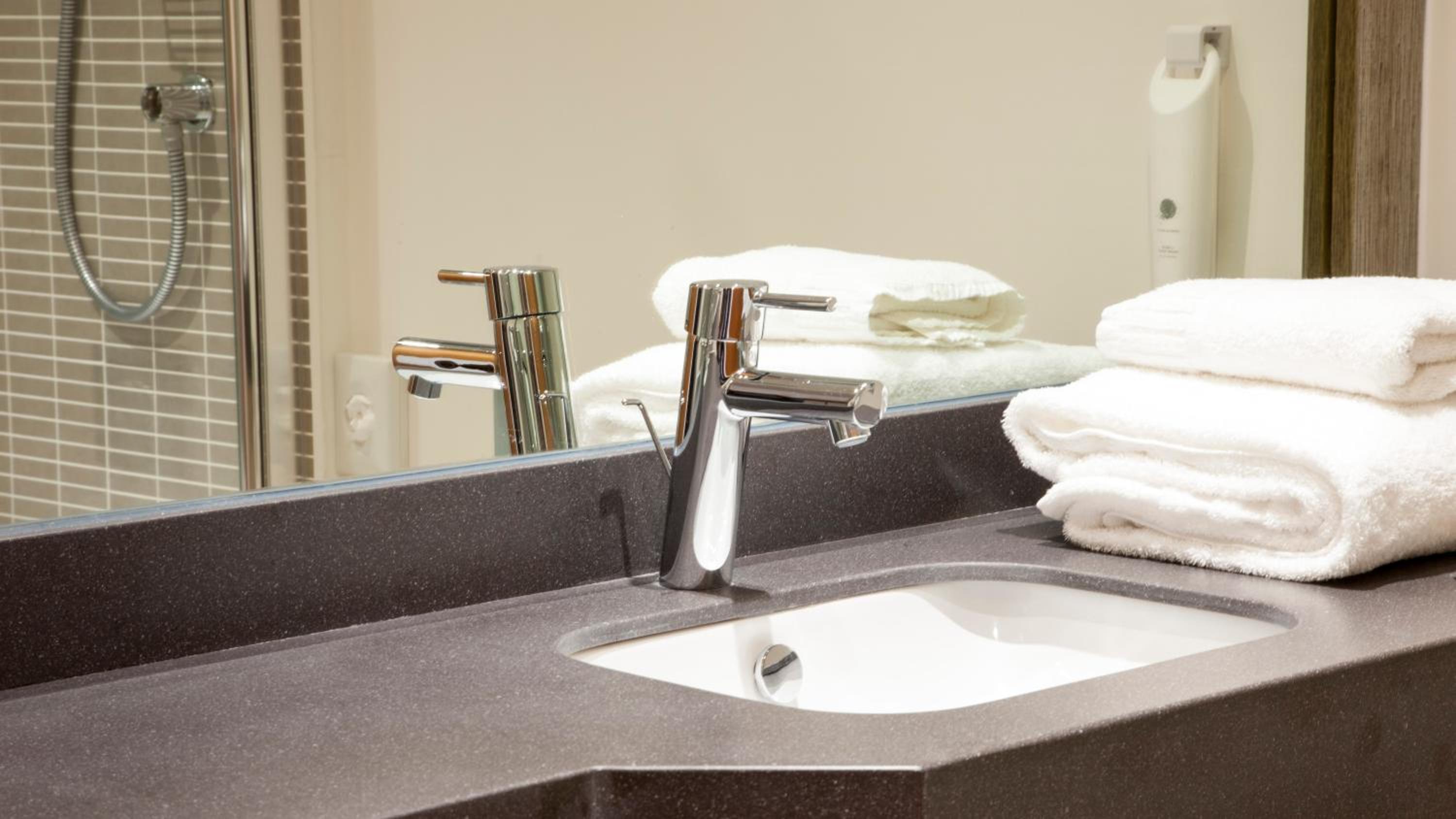 Rotherham Vacations - Holiday Inn Rotherham-Sheffield M1,Jct.33, an IHG Hotel - Property Image 4