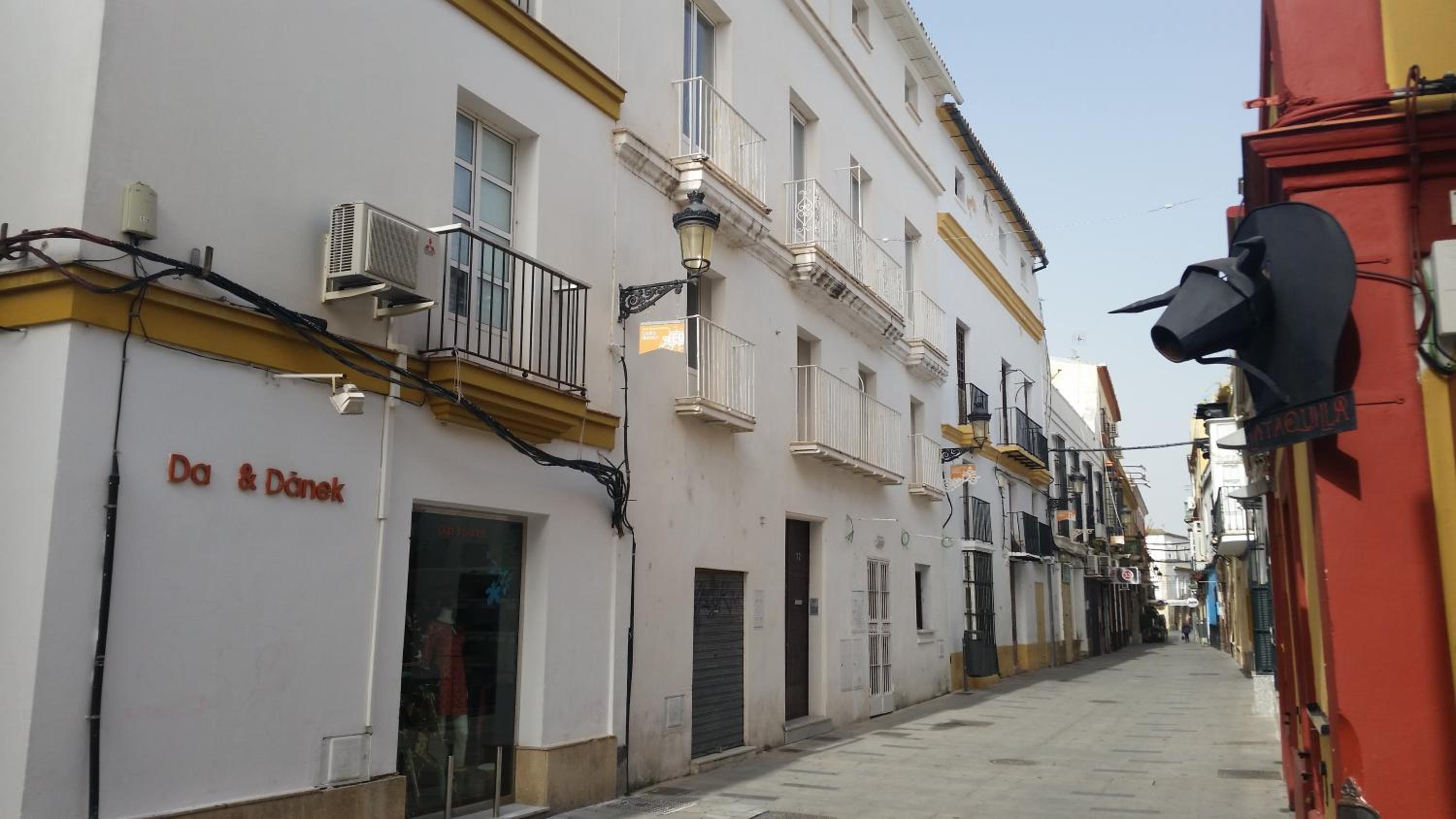 Milagros Central Apartments view 3