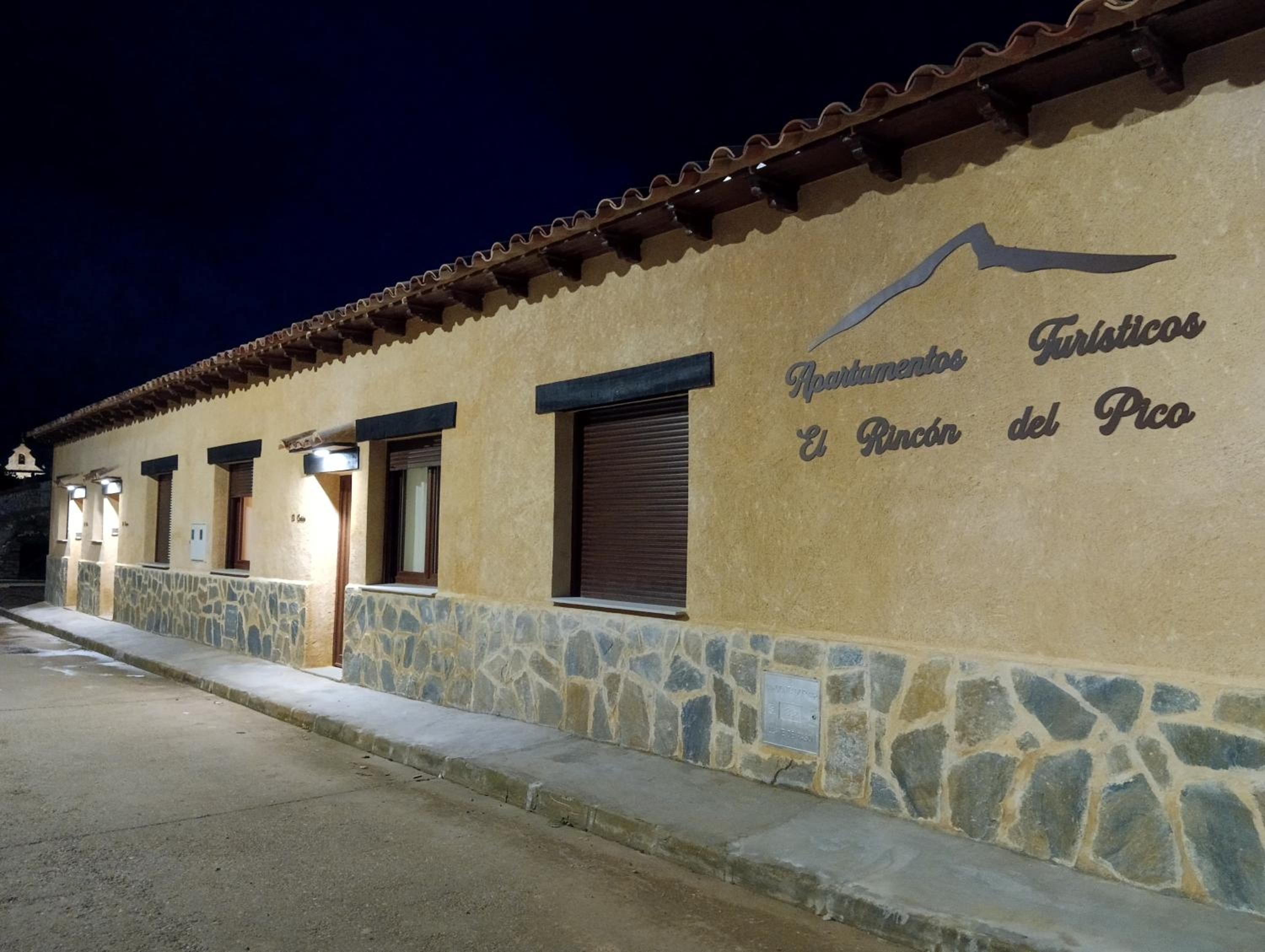 Alojamientos Rurales El Rincón del Pico