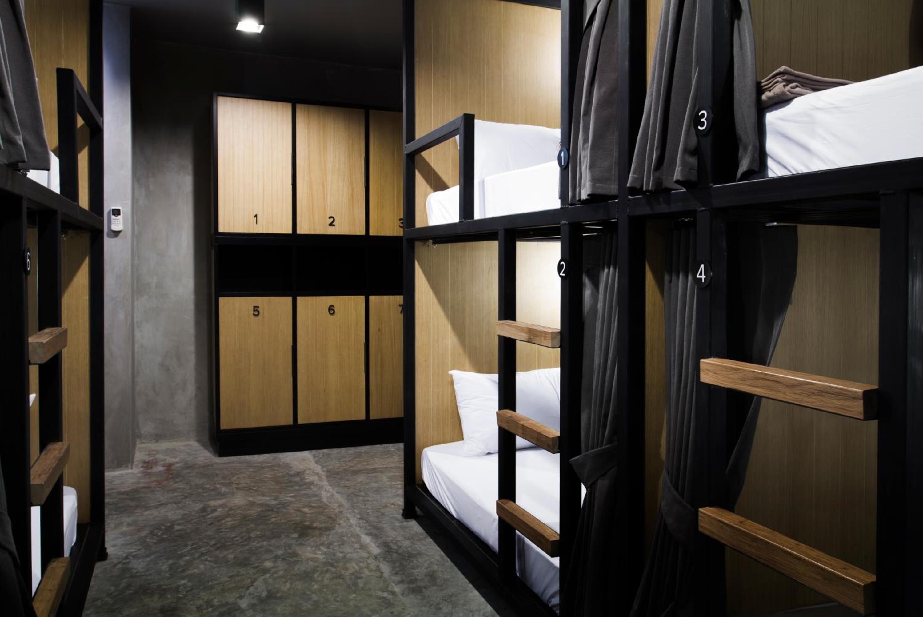 BED STATION Hostel Ratchthewi
