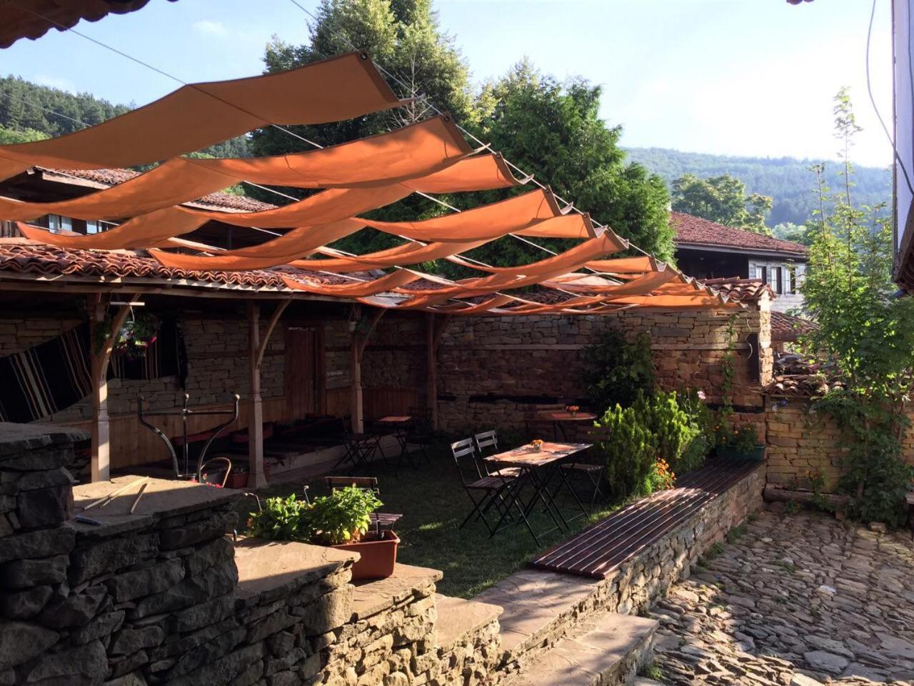 Guest House Dimcho Kehaia's Cafe