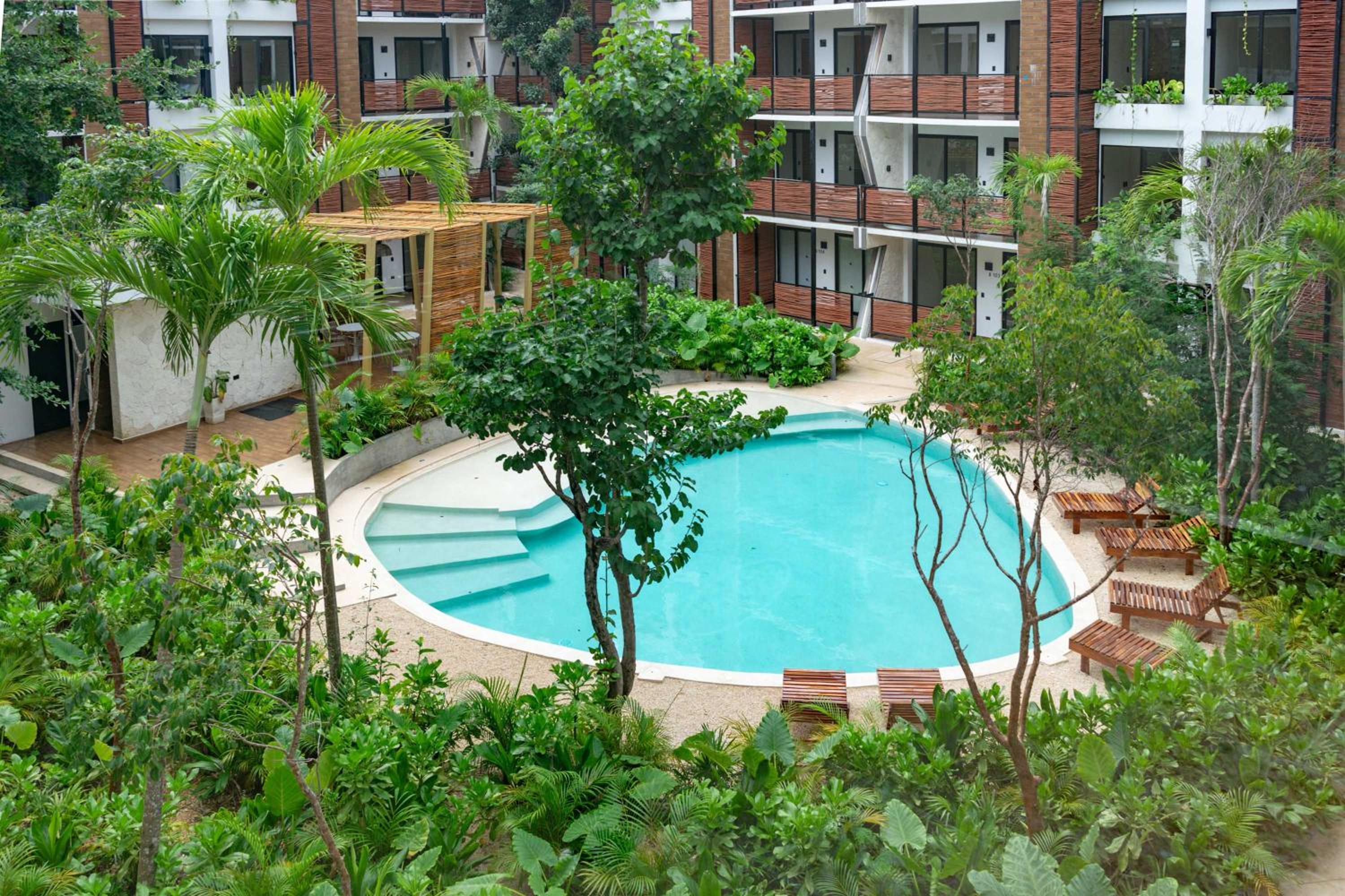 Pool & Rooftop in Tulum 2 Bedrooms Apartment