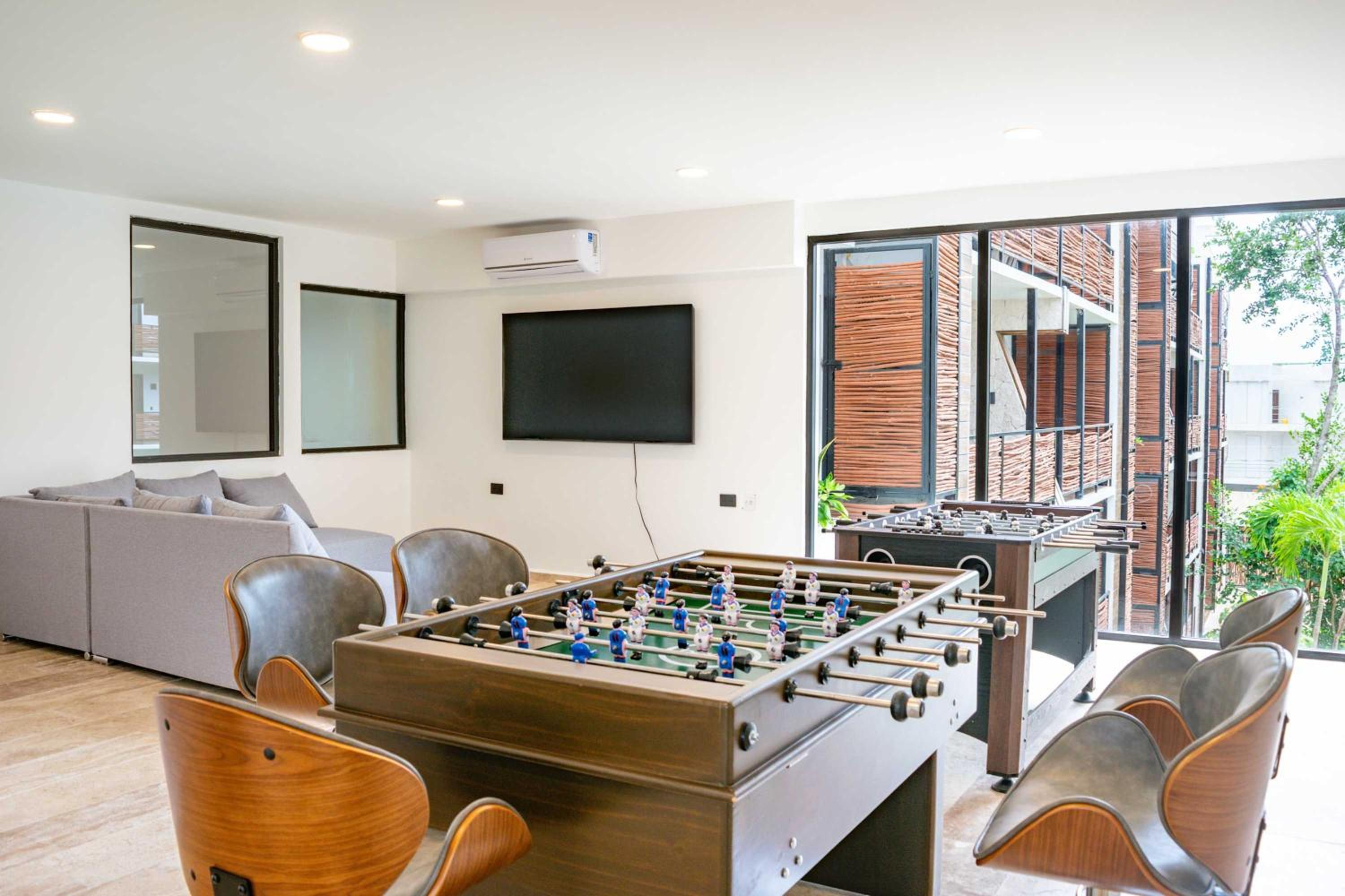 Pool & Rooftop in Tulum 2 Bedrooms Apartment
