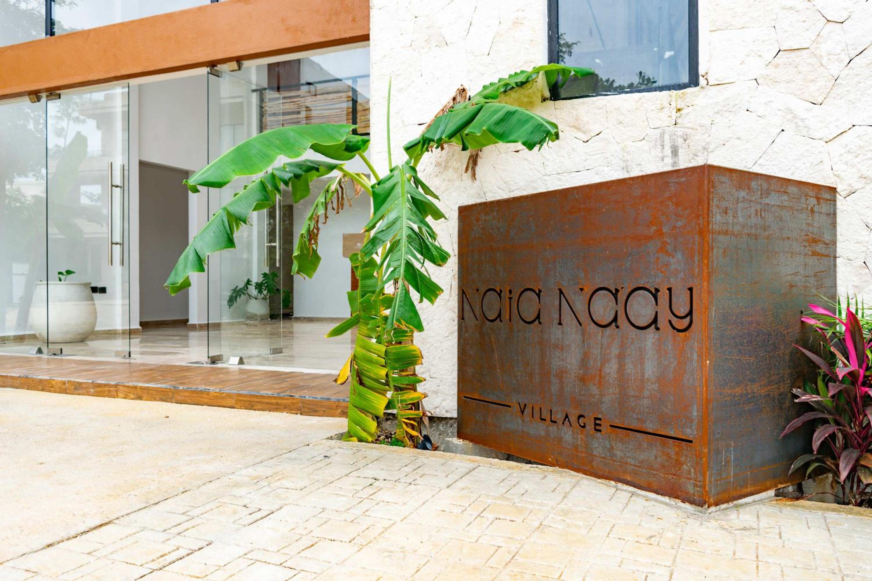 Pool & Rooftop in Tulum 2 Bedrooms Apartment