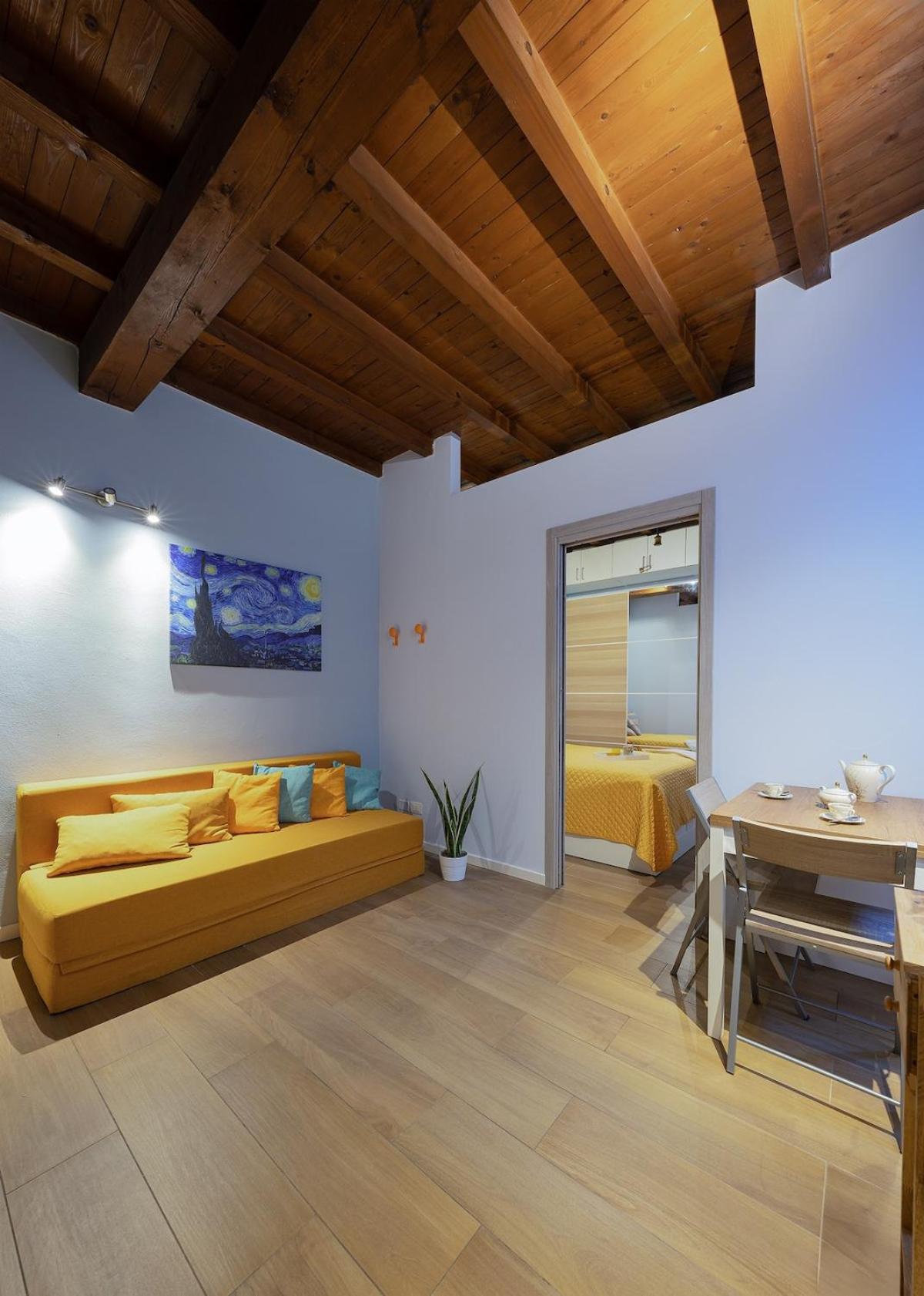 Federico House - by Host4U
