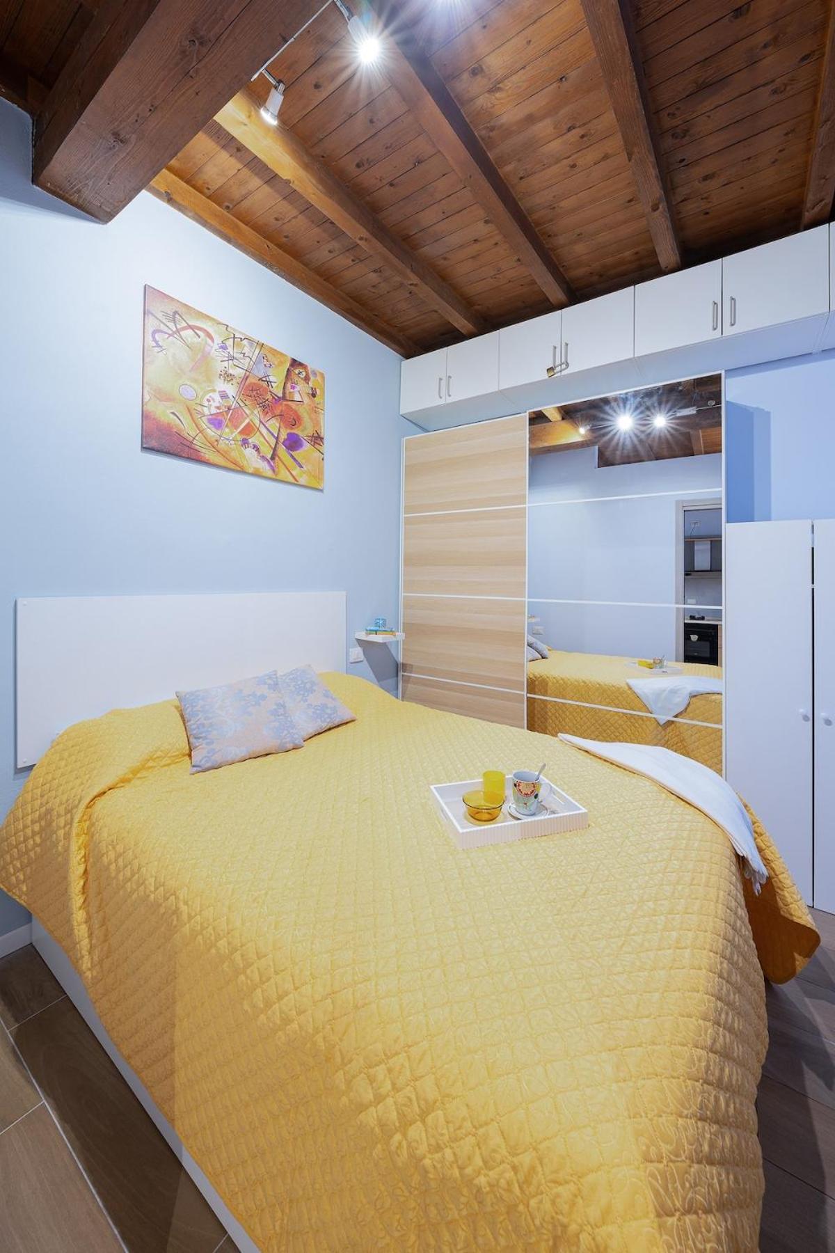 Federico House - by Host4U